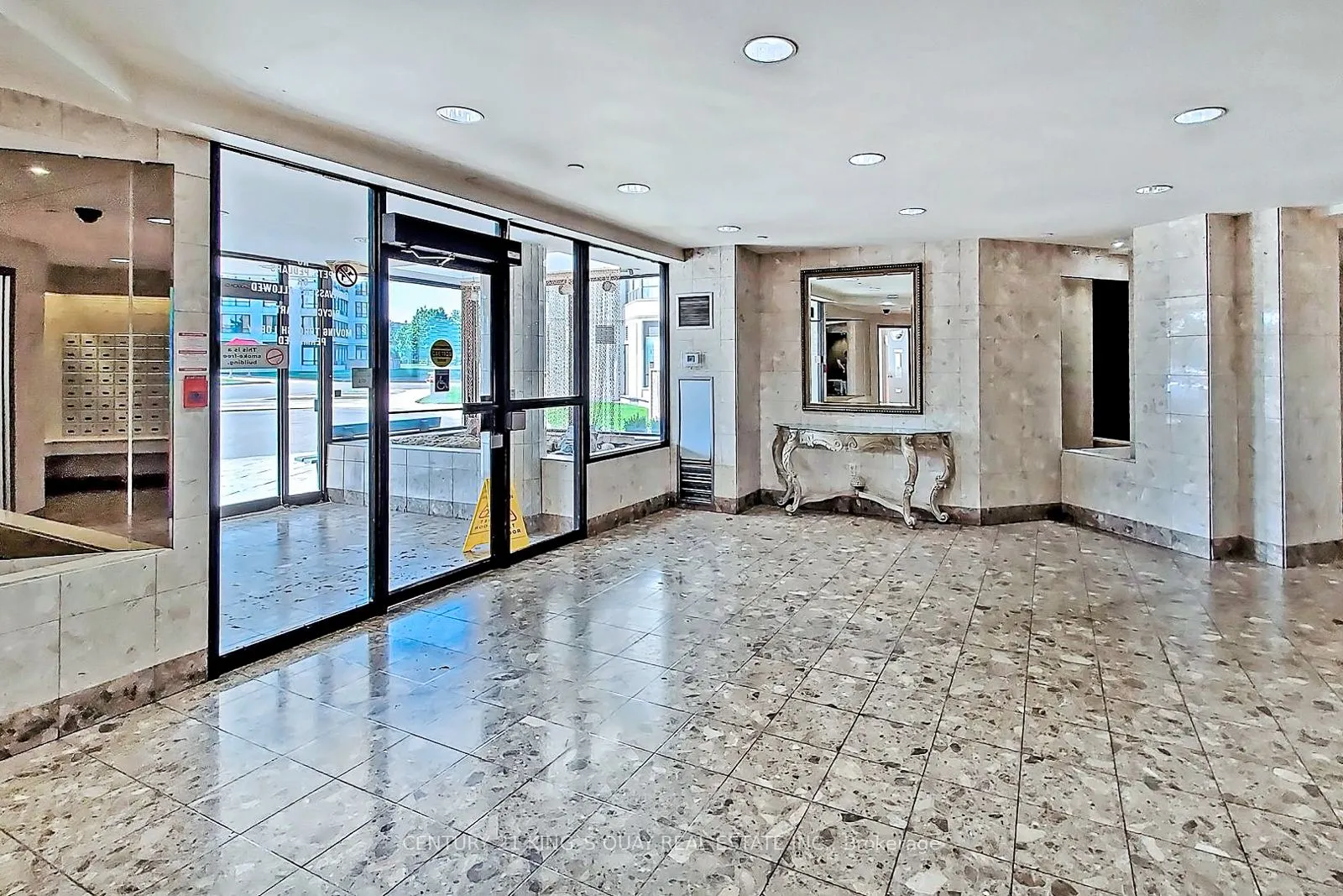350 Alton Towers Circle, #401