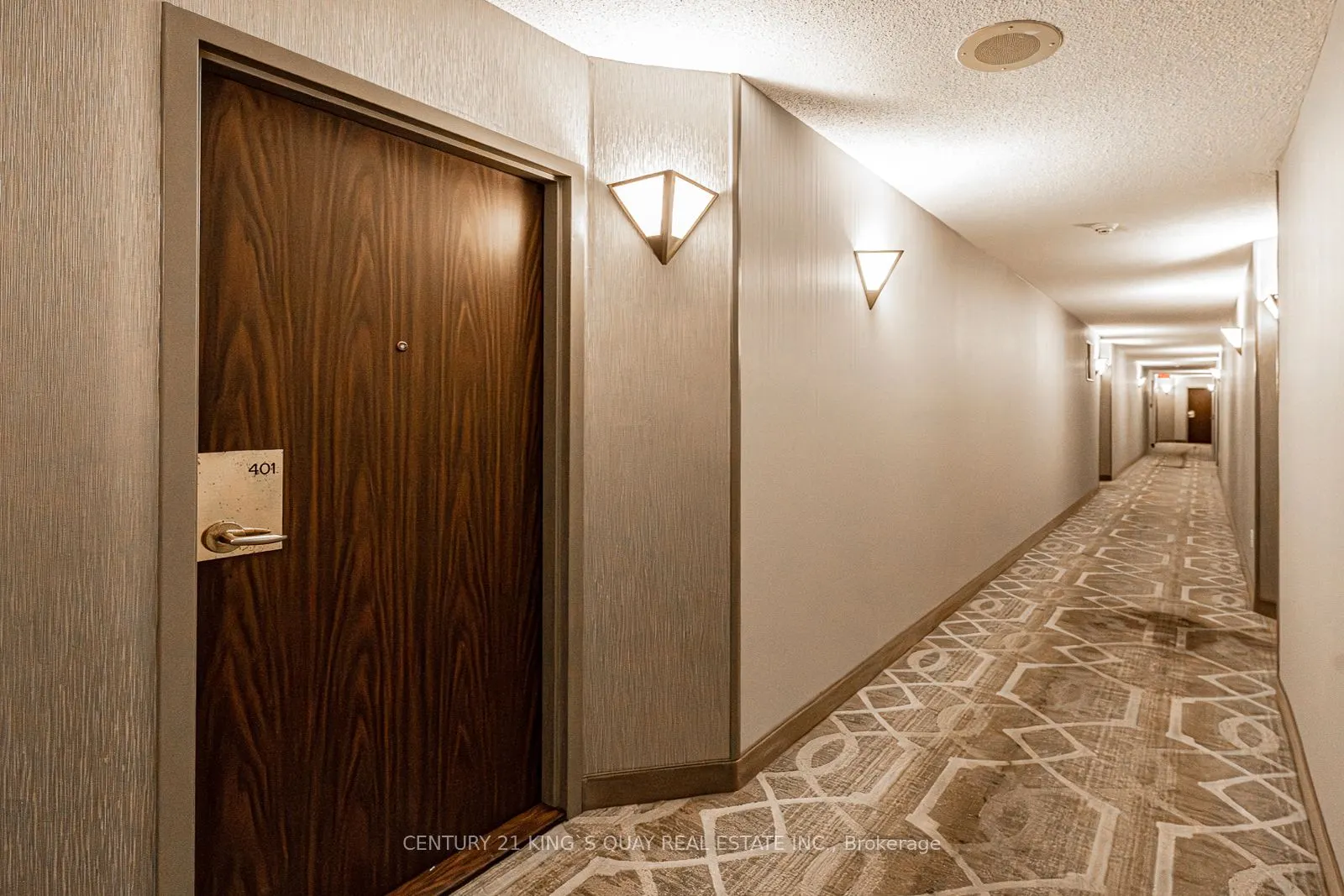 350 Alton Towers Circle, #401