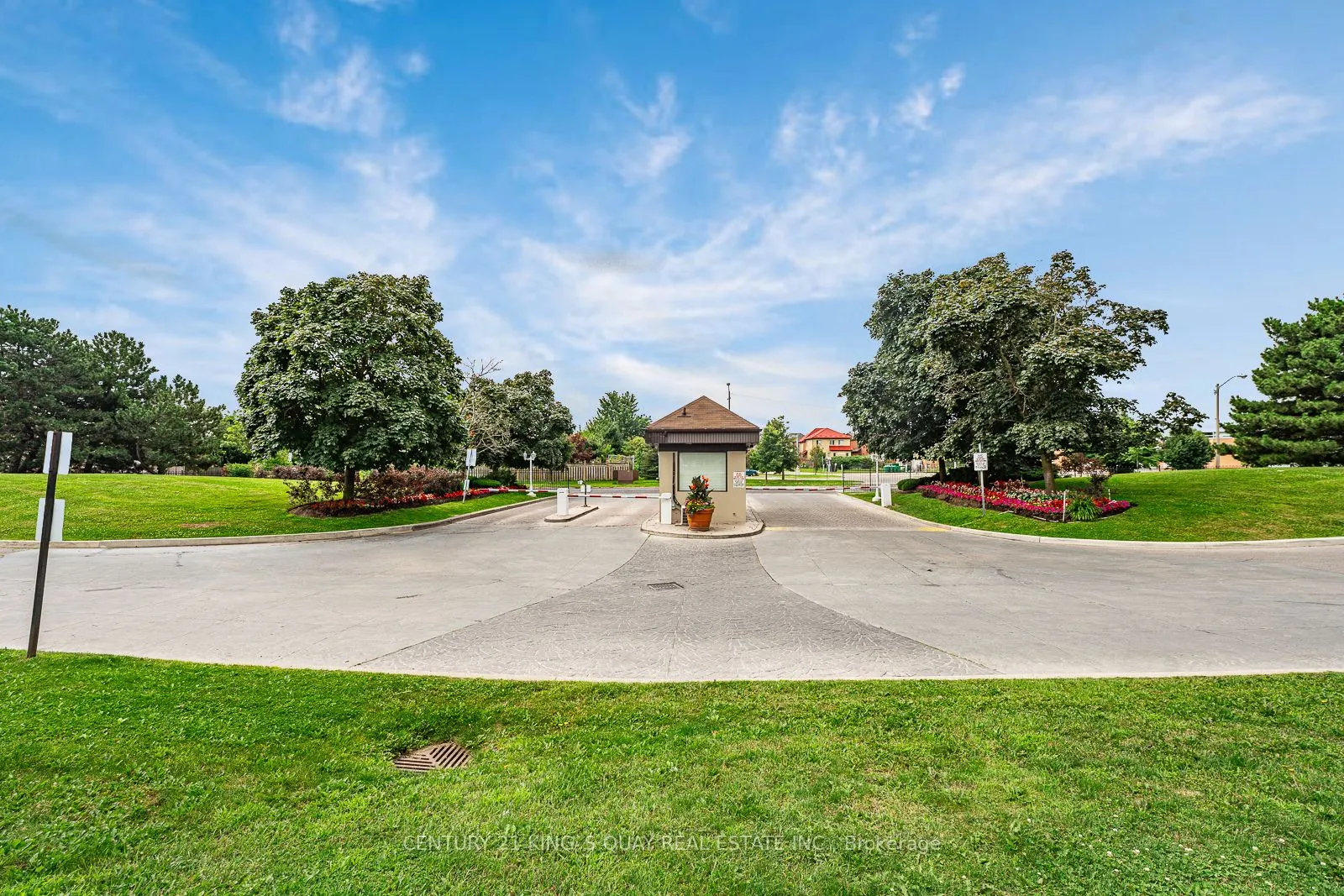 350 Alton Towers Circle, #401