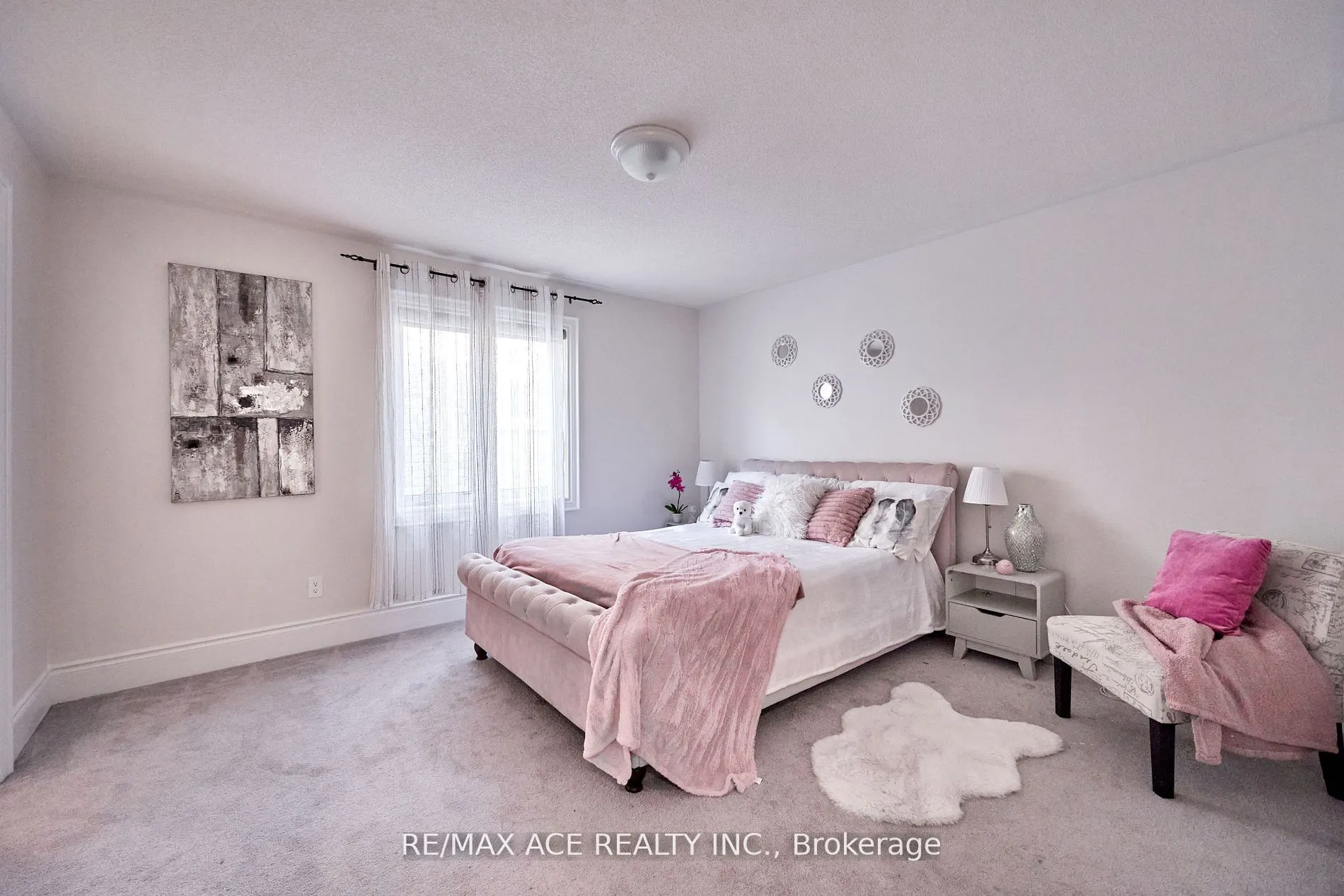 1912 Castlepoint Drive