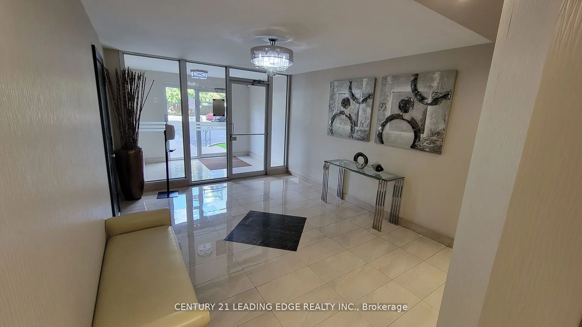 2 Glamorgan Avenue, #1005