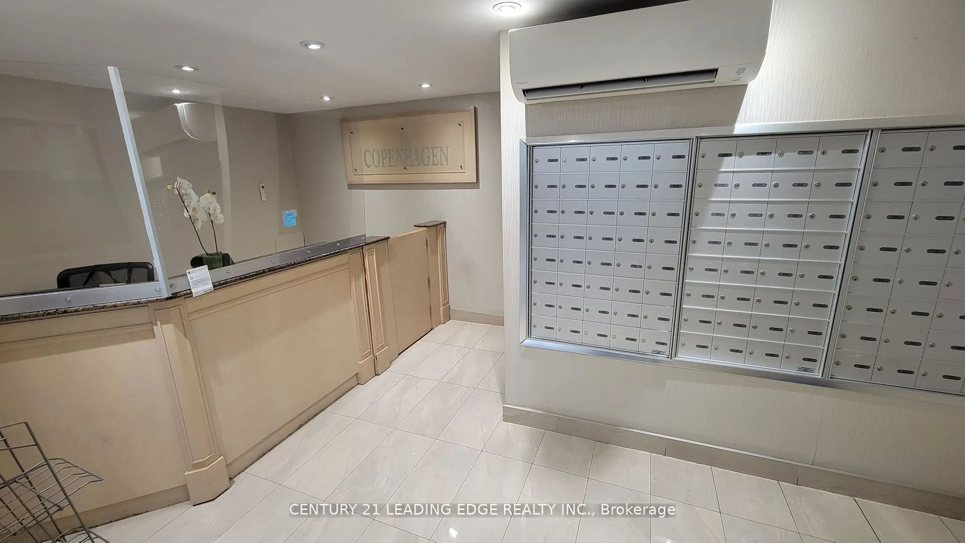 2 Glamorgan Avenue, #1005