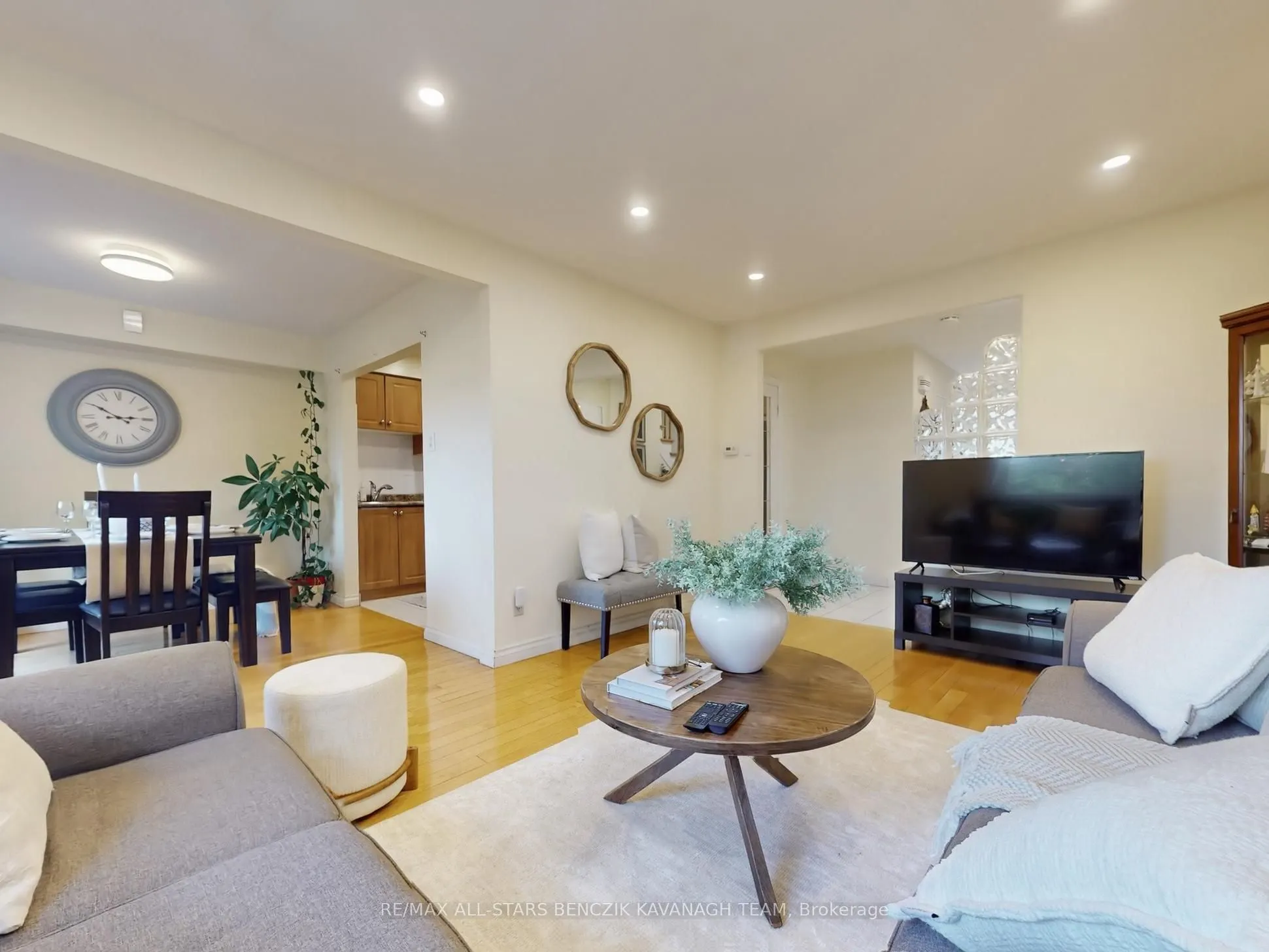 102 Valdor Drive