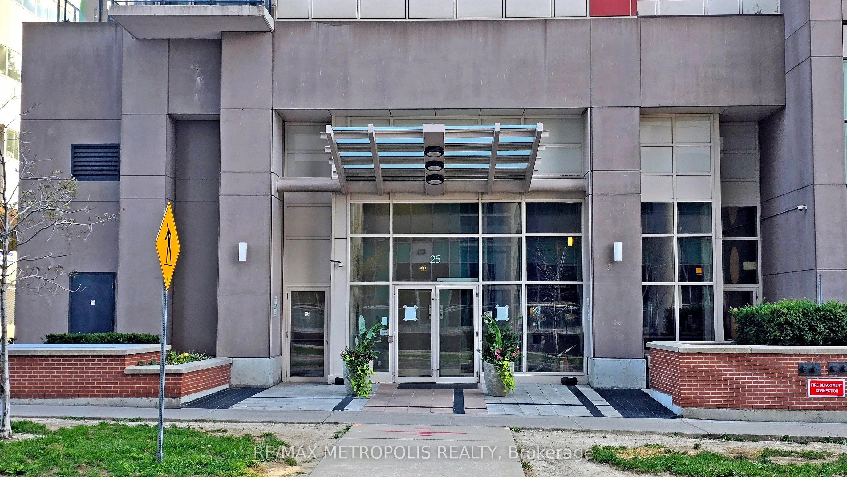 25 Town Centre Court, #601