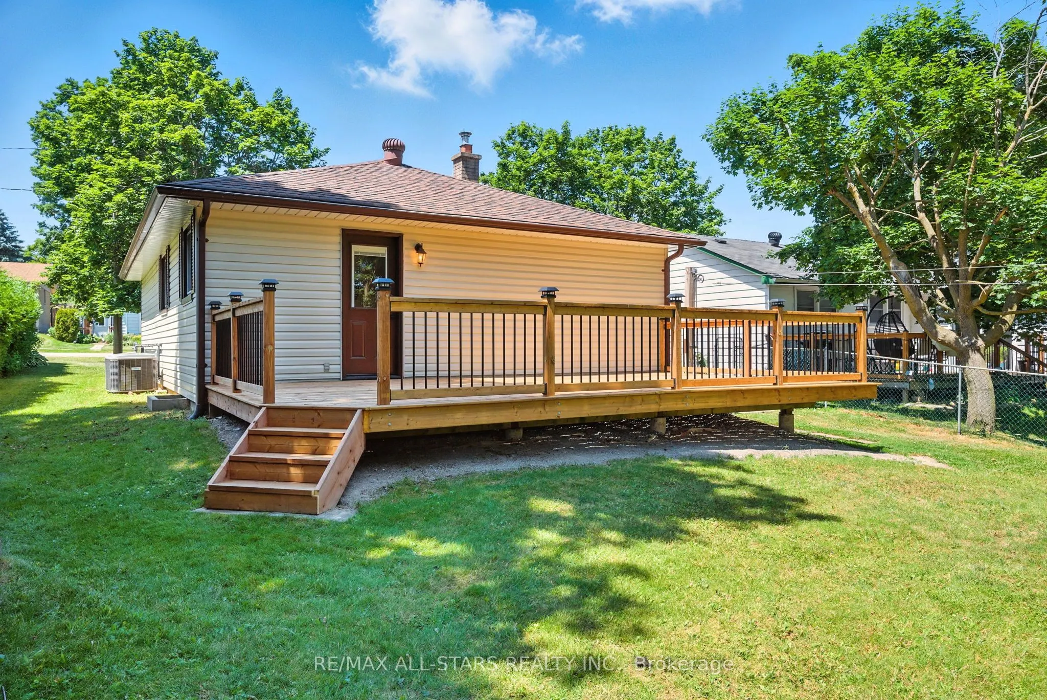 307 Cochrane Street