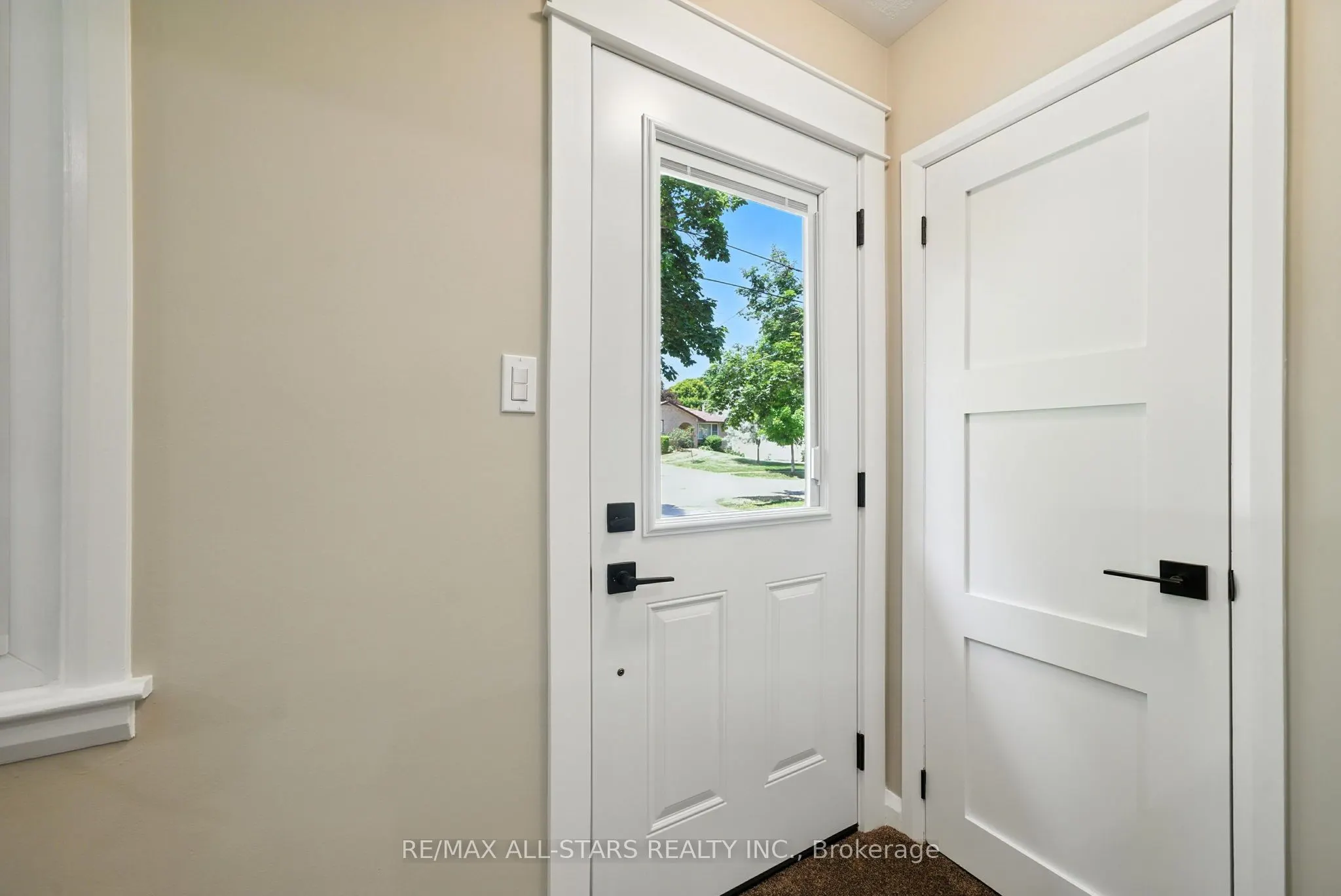 307 Cochrane Street