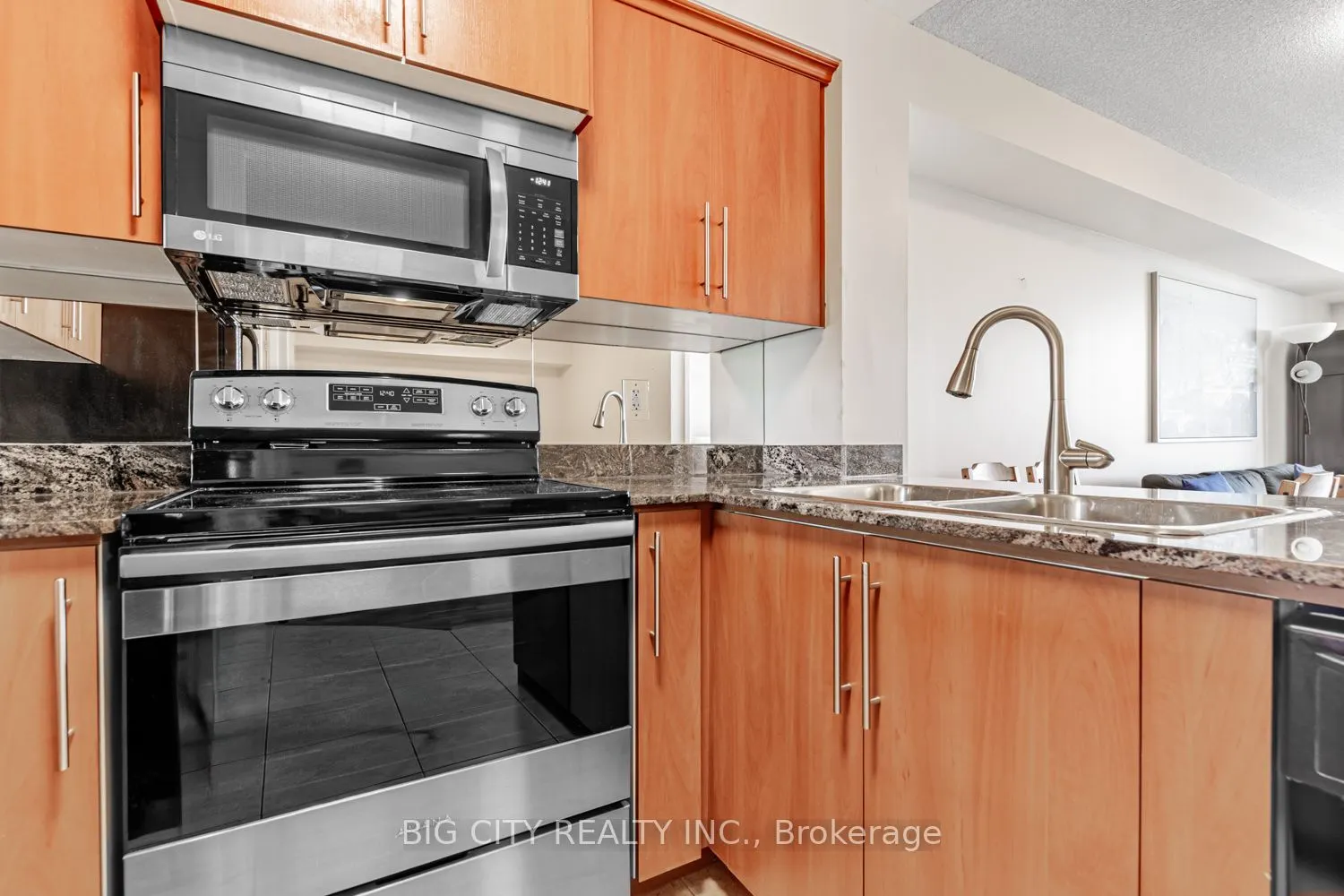 6 Rosebank Drive, #10H