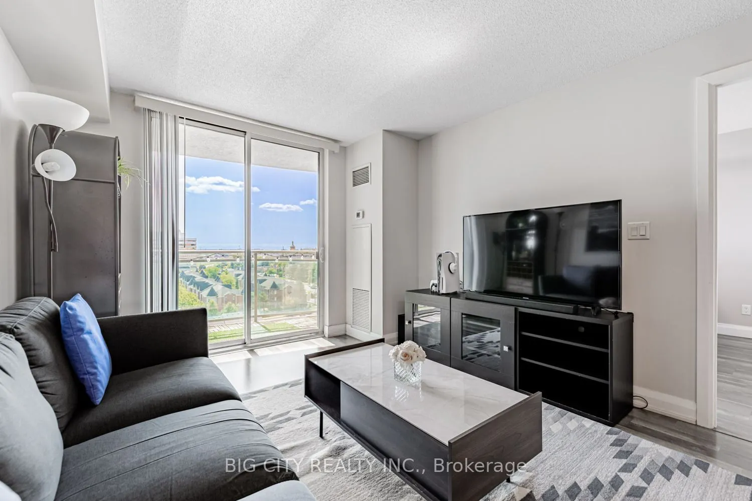 6 Rosebank Drive, #10H