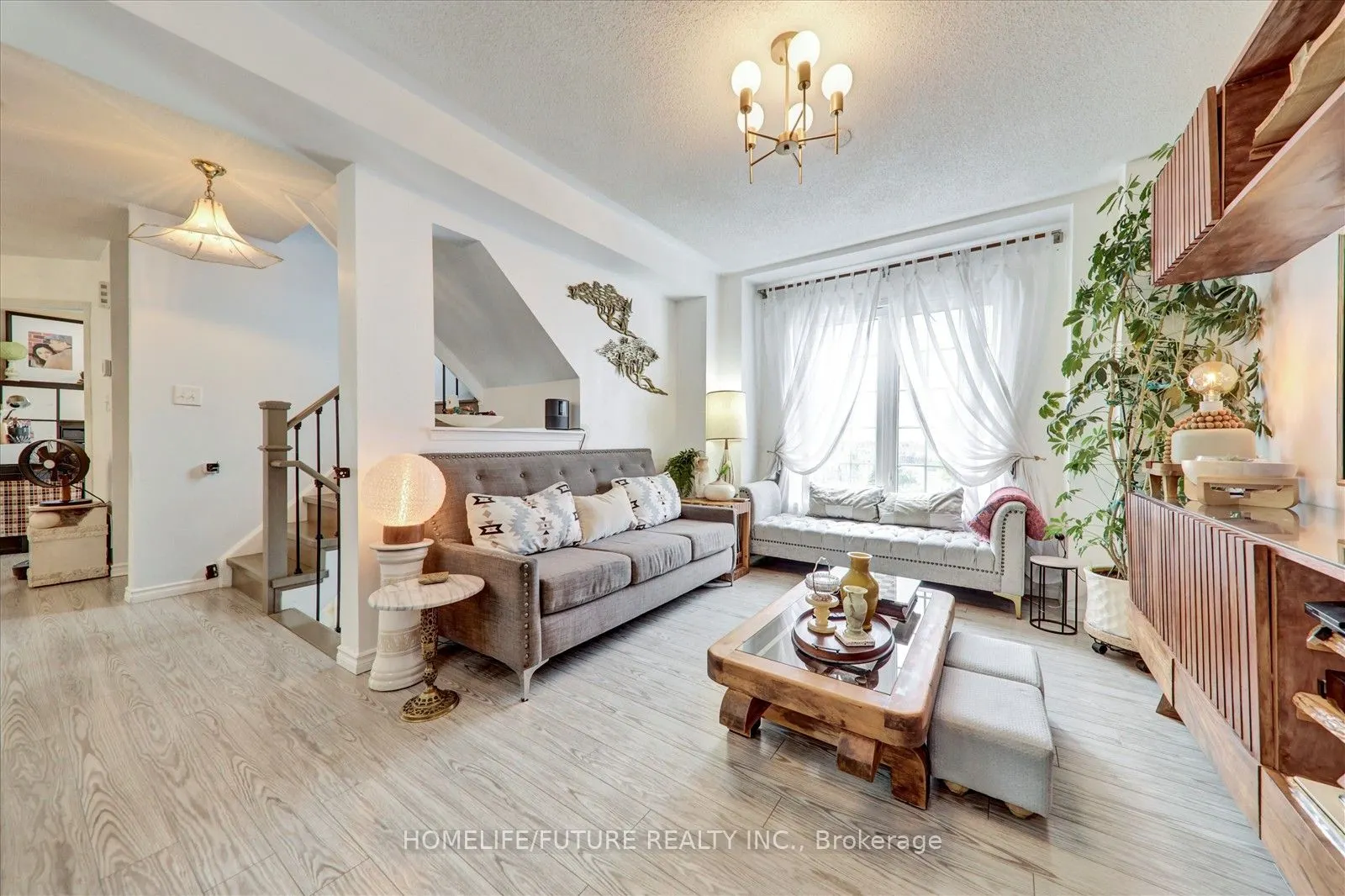 2 Clowes Street