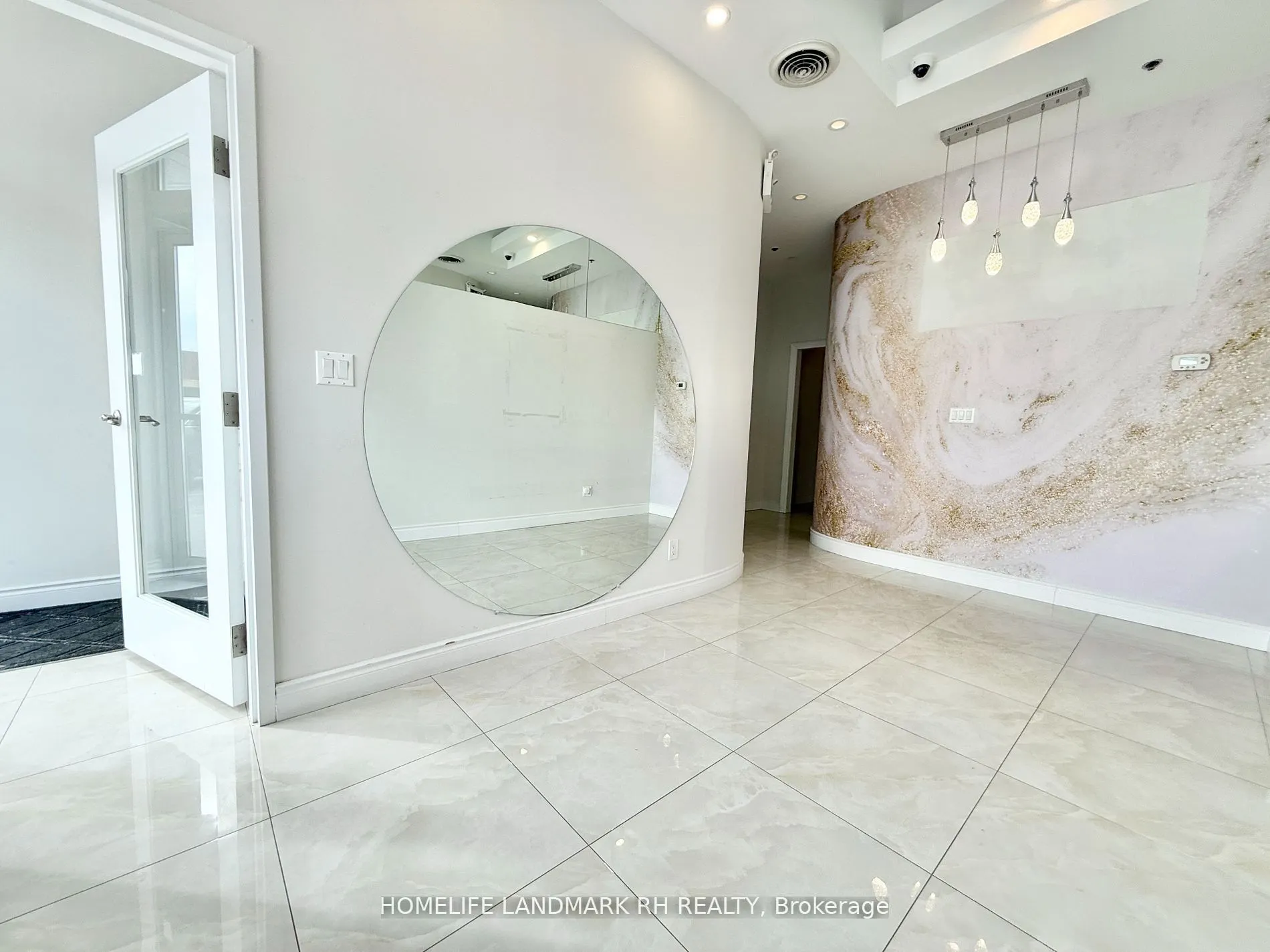 668 Silver Star Boulevard, #216