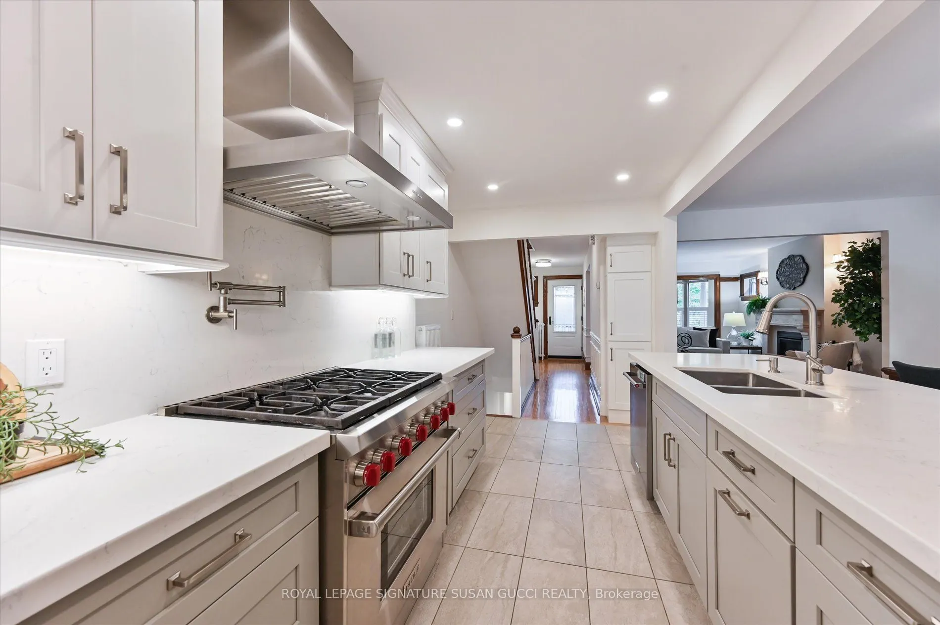 156 Linsmore Crescent