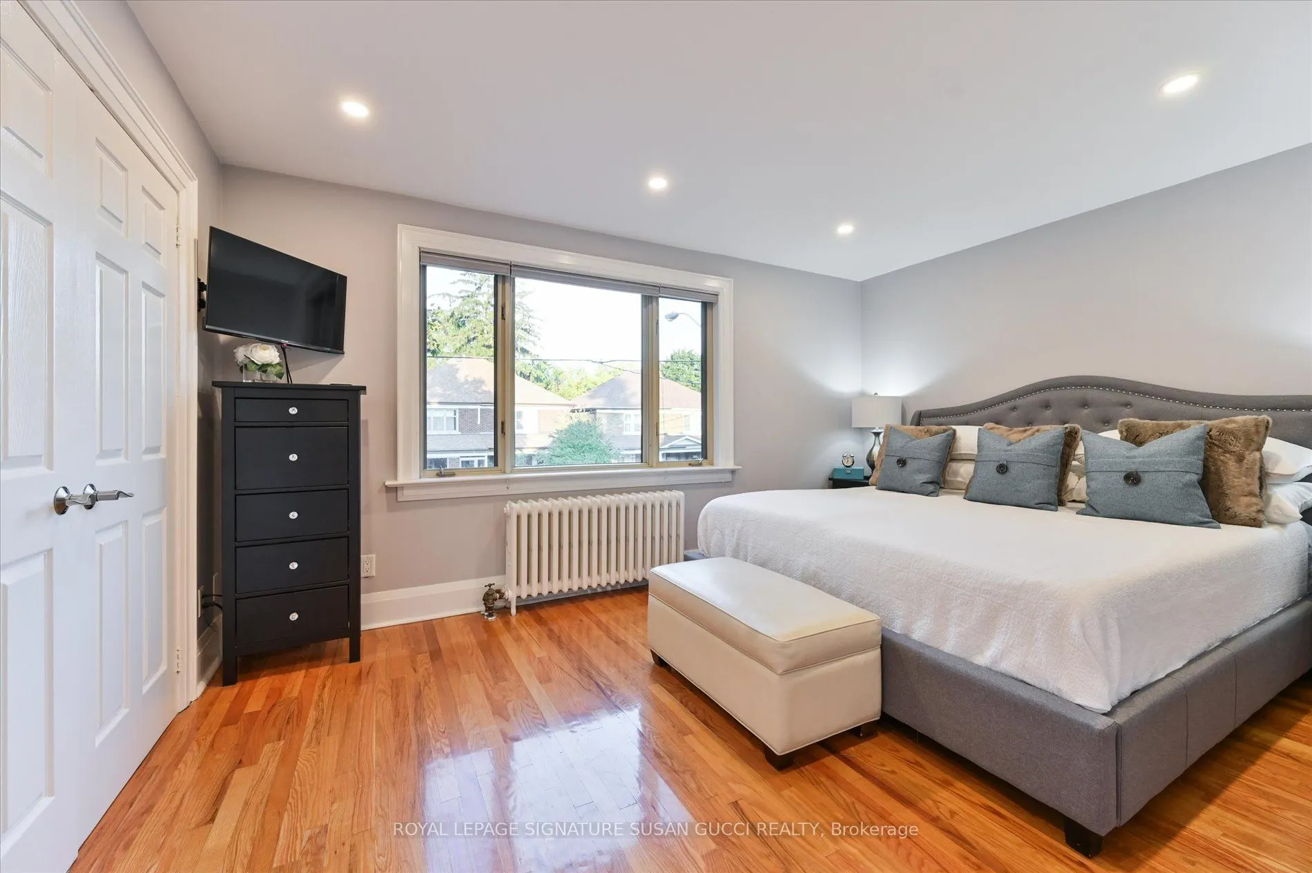 156 Linsmore Crescent