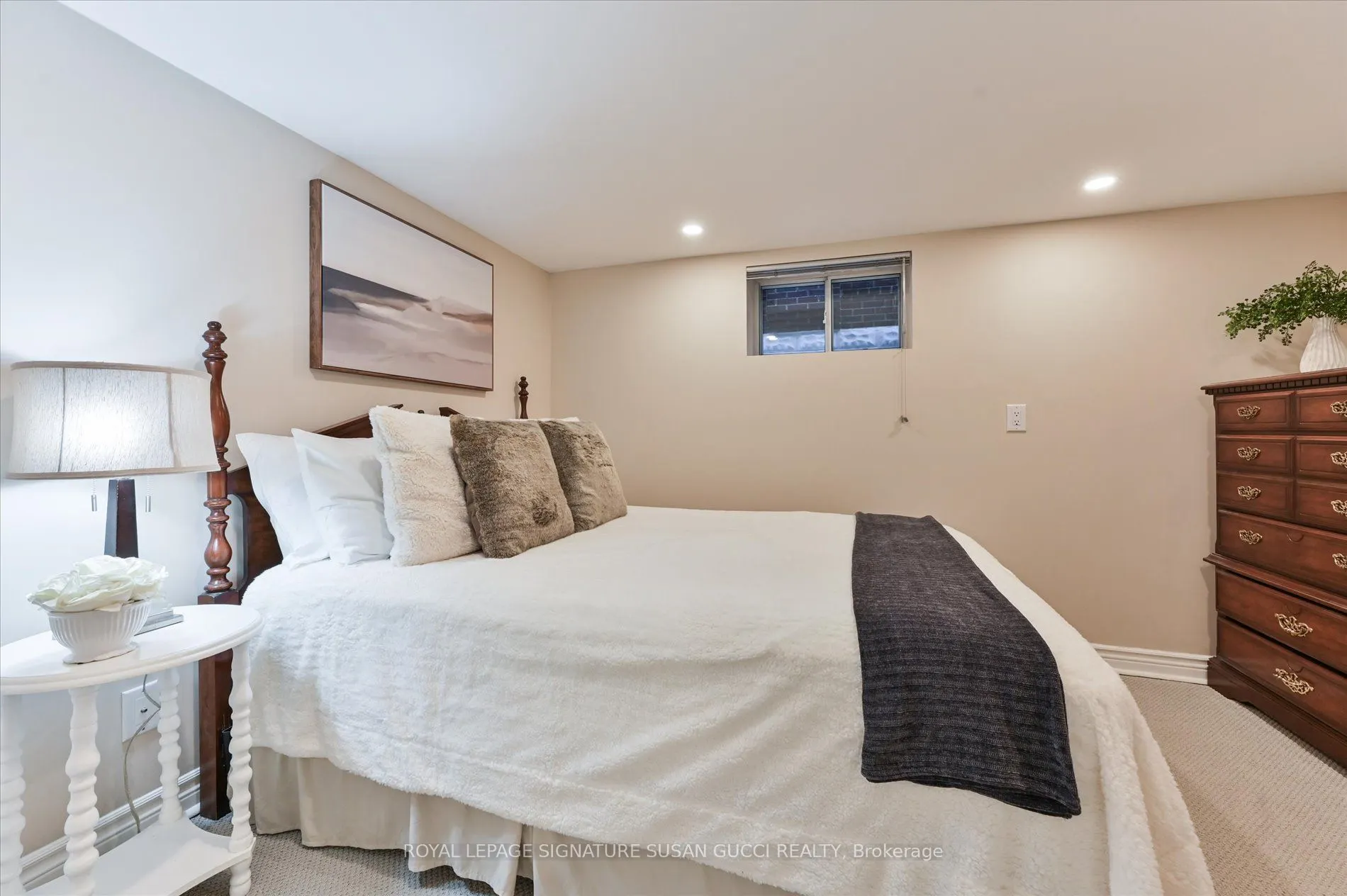 156 Linsmore Crescent