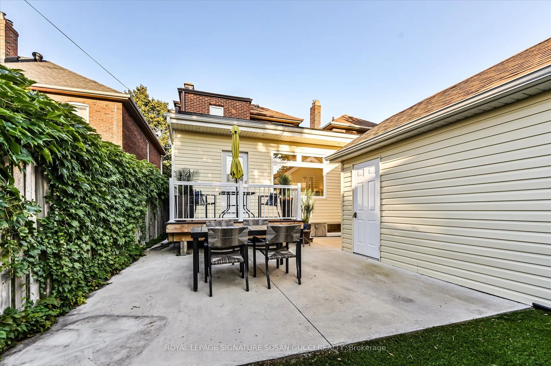 156 Linsmore Crescent