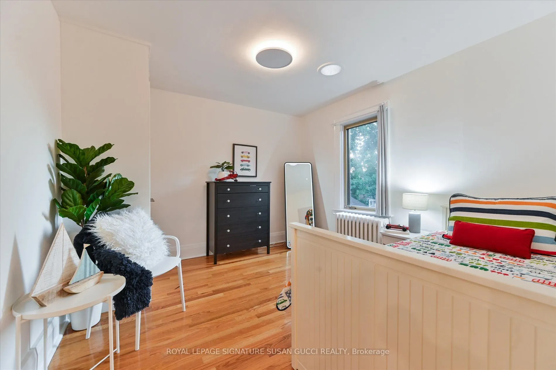 156 Linsmore Crescent