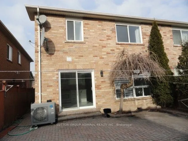 81 Trumpeter Street