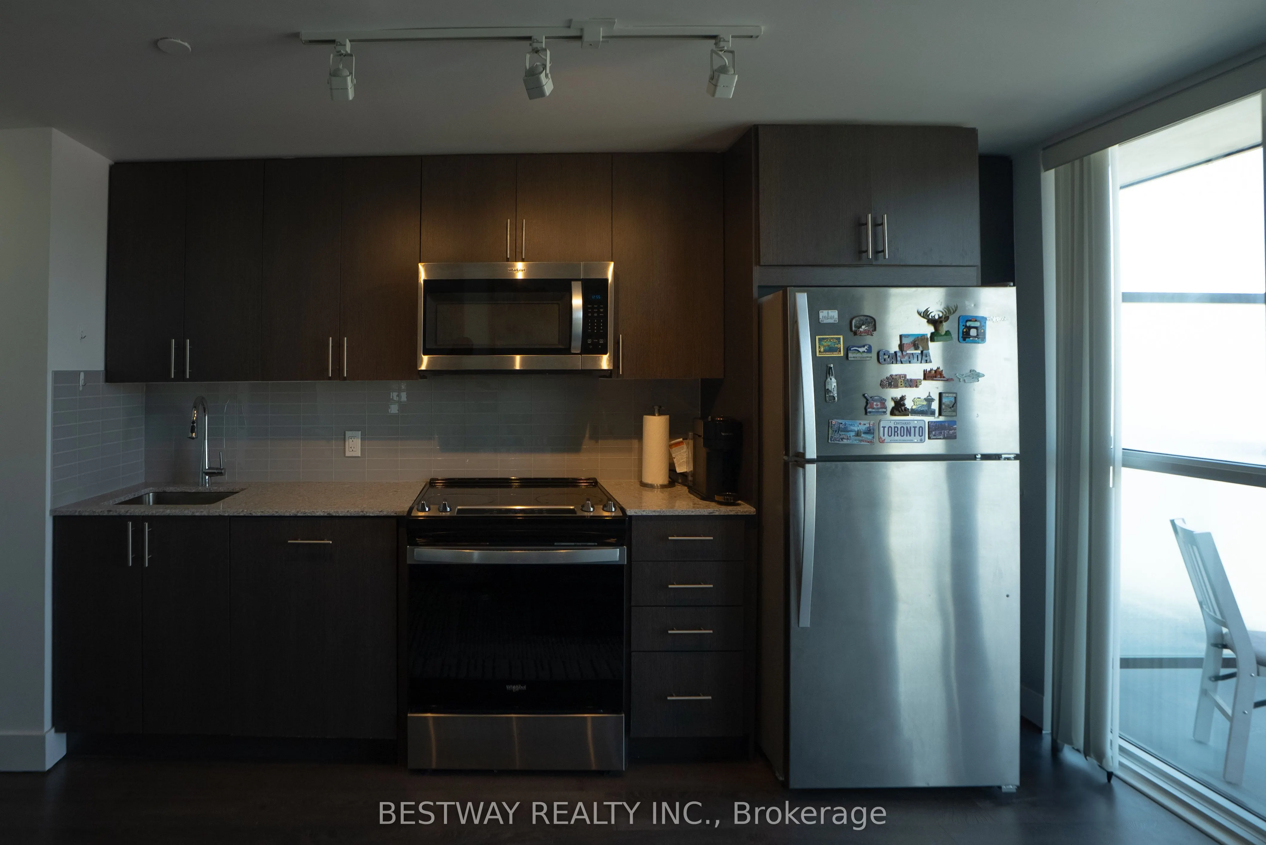 2550 Simcoe Street, #607
