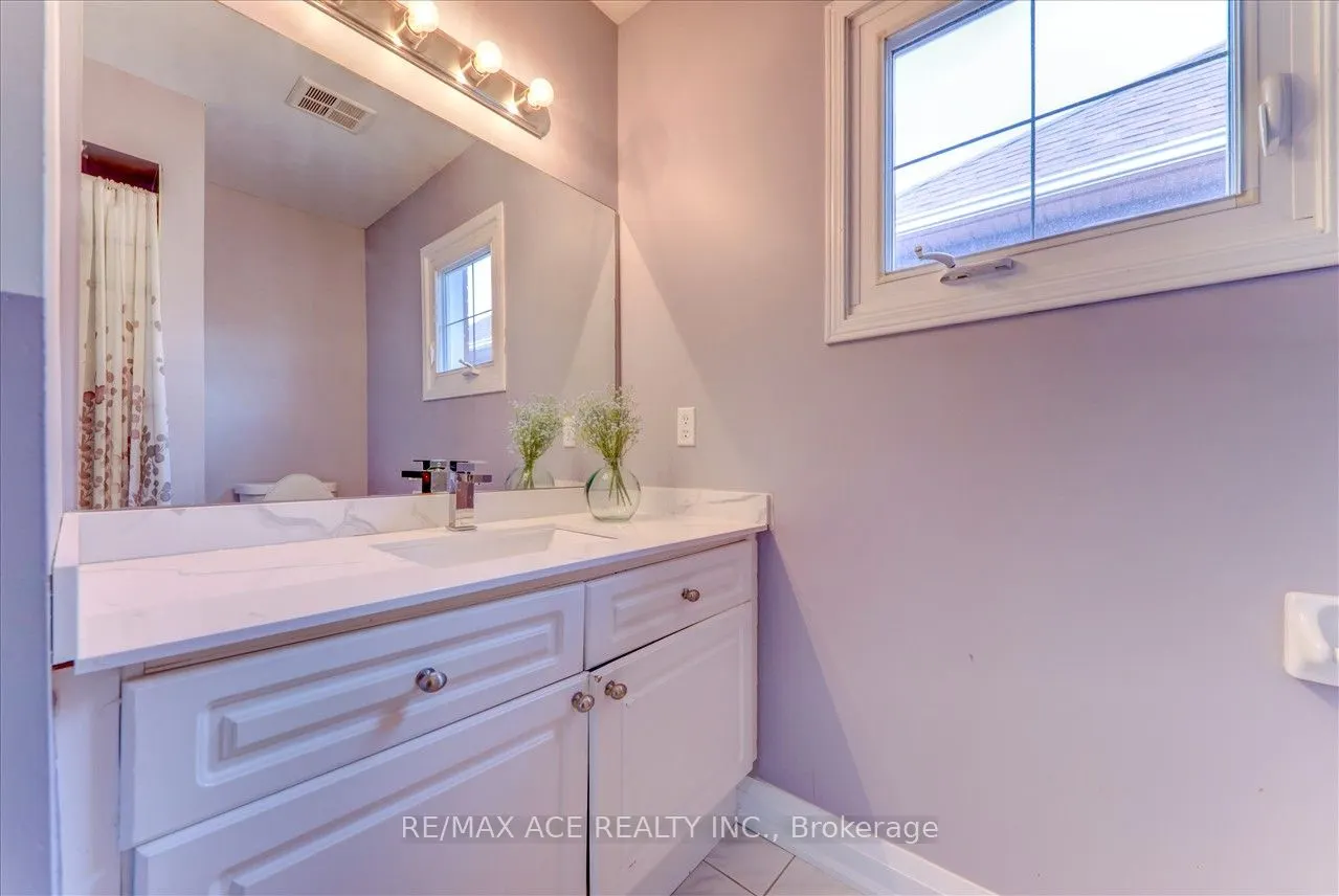 1539 Napanee Road