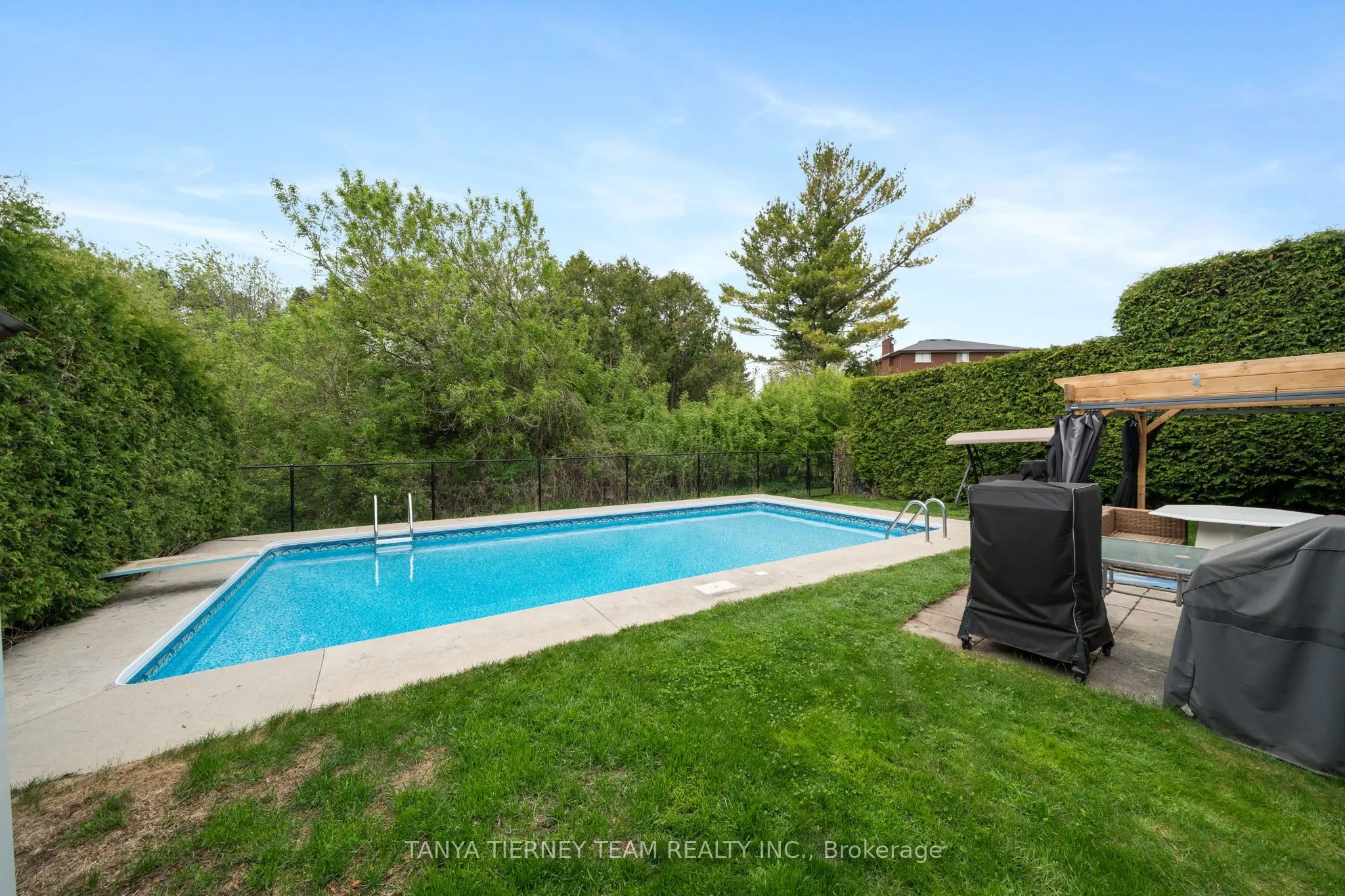 728 Bermuda Avenue