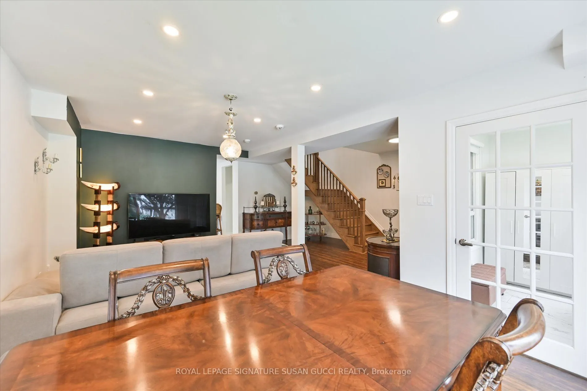 94 Meighen Avenue