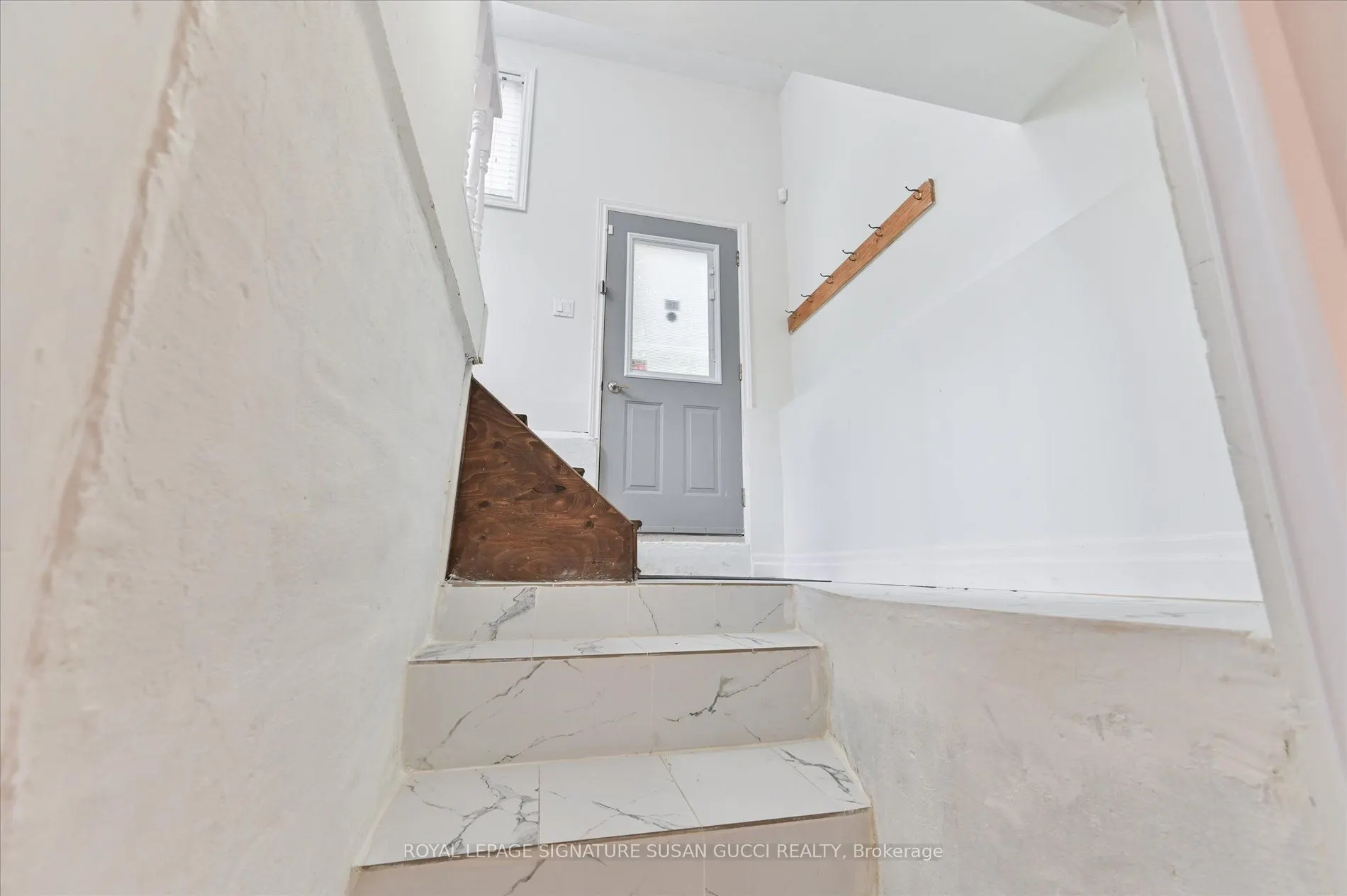 94 Meighen Avenue