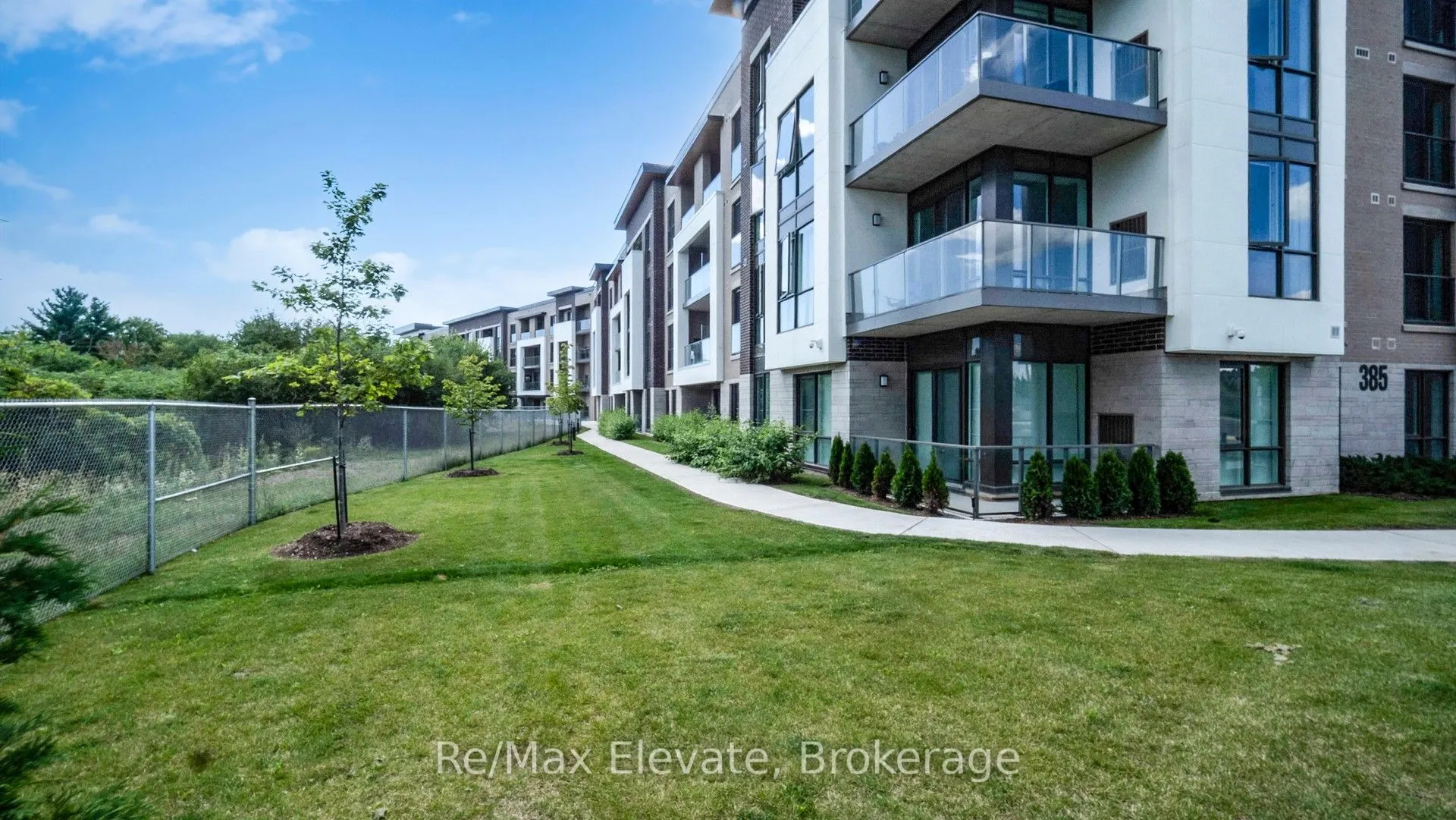 385 Artic Red Drive, #204