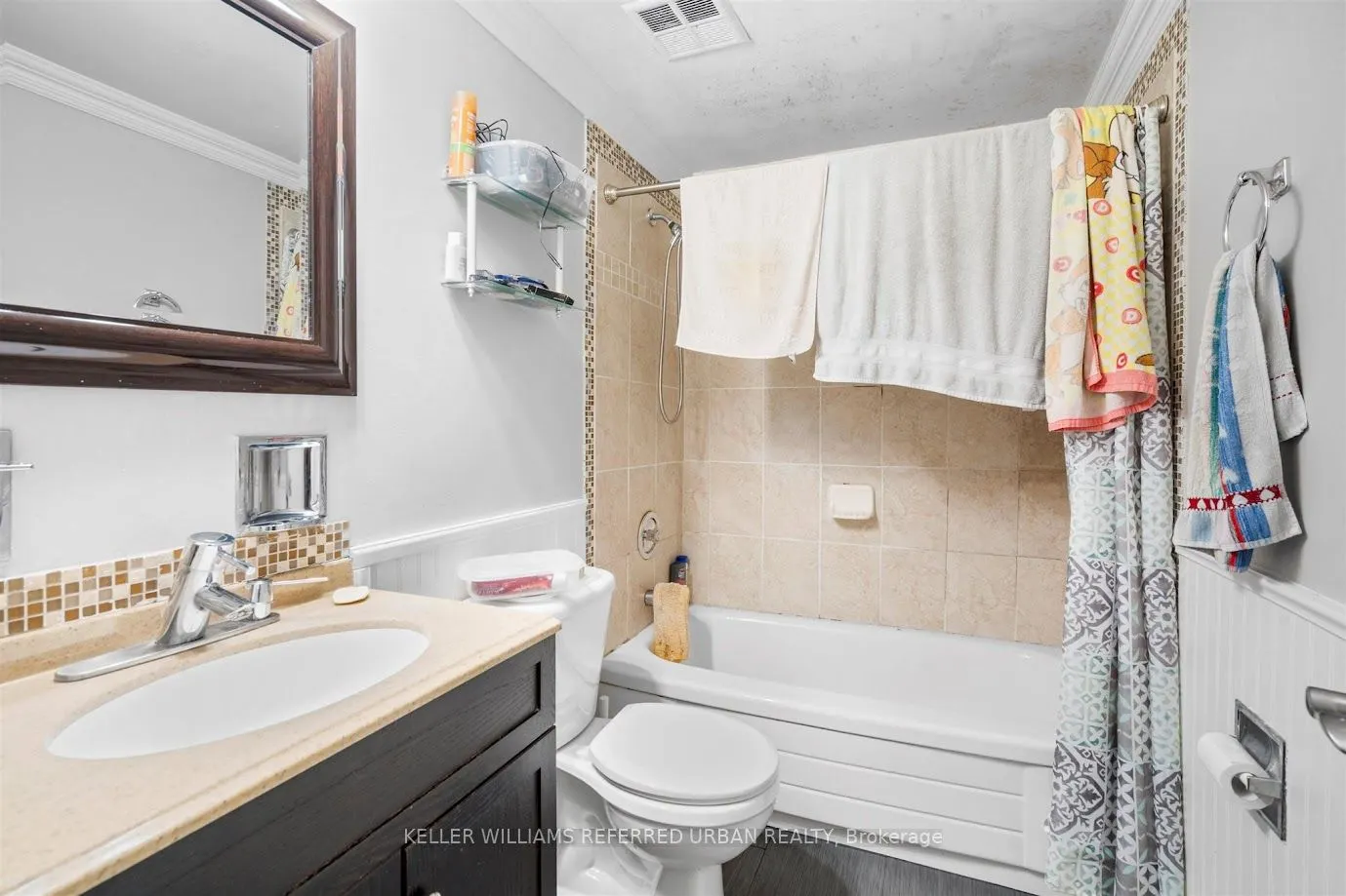 181 Centennial Road, #Lower