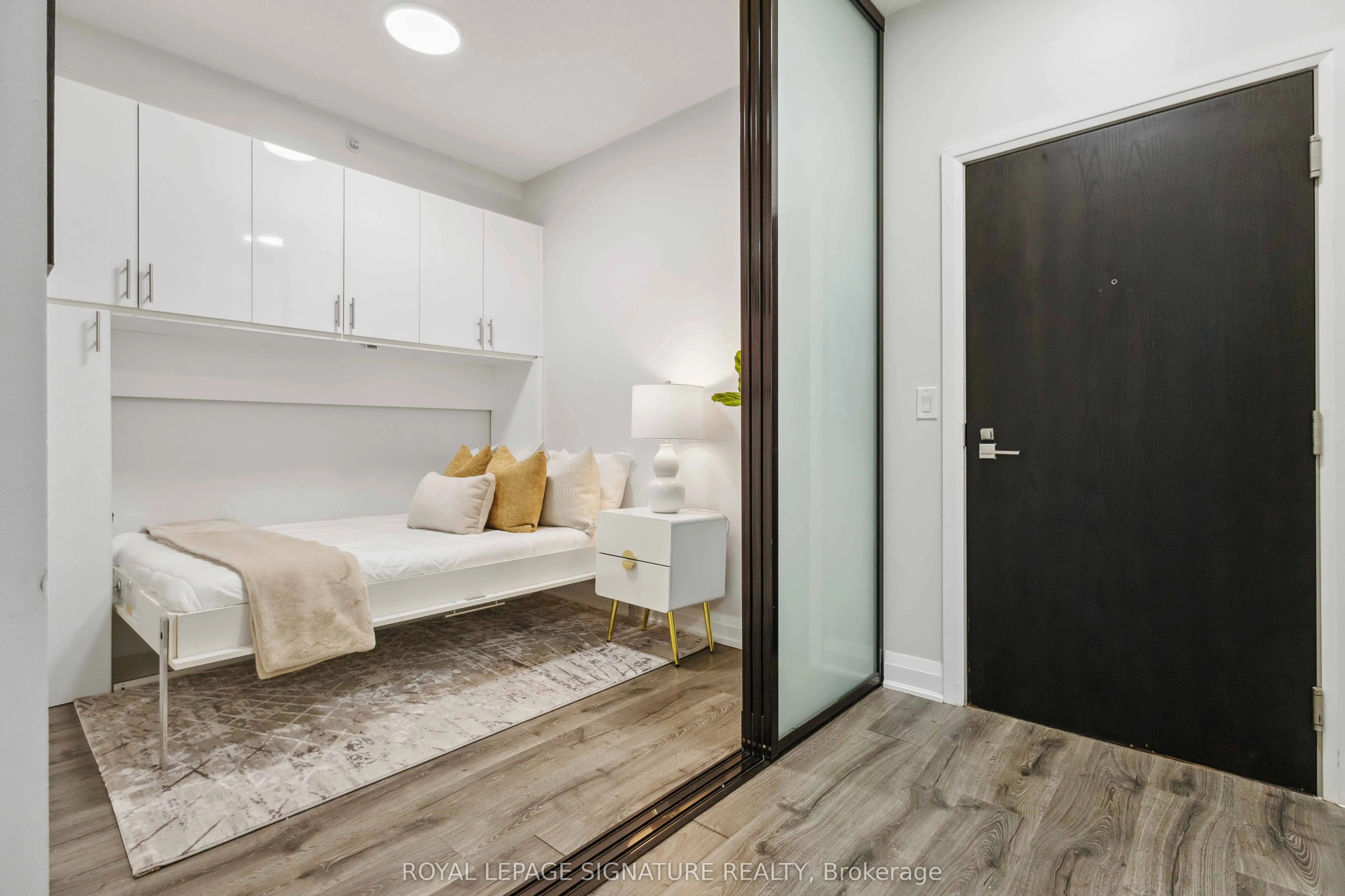 3520 Danforth Avenue, #212