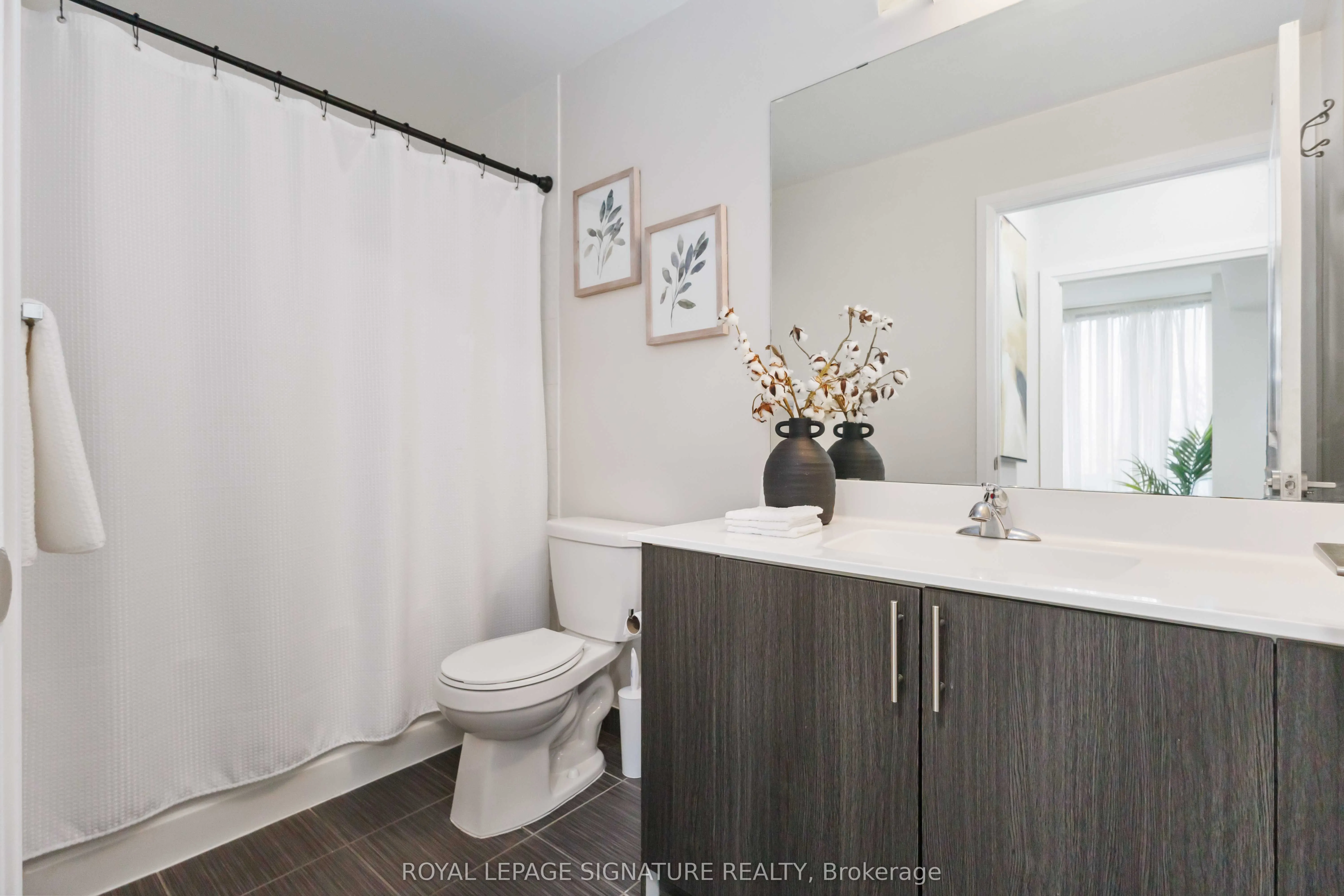 3520 Danforth Avenue, #212