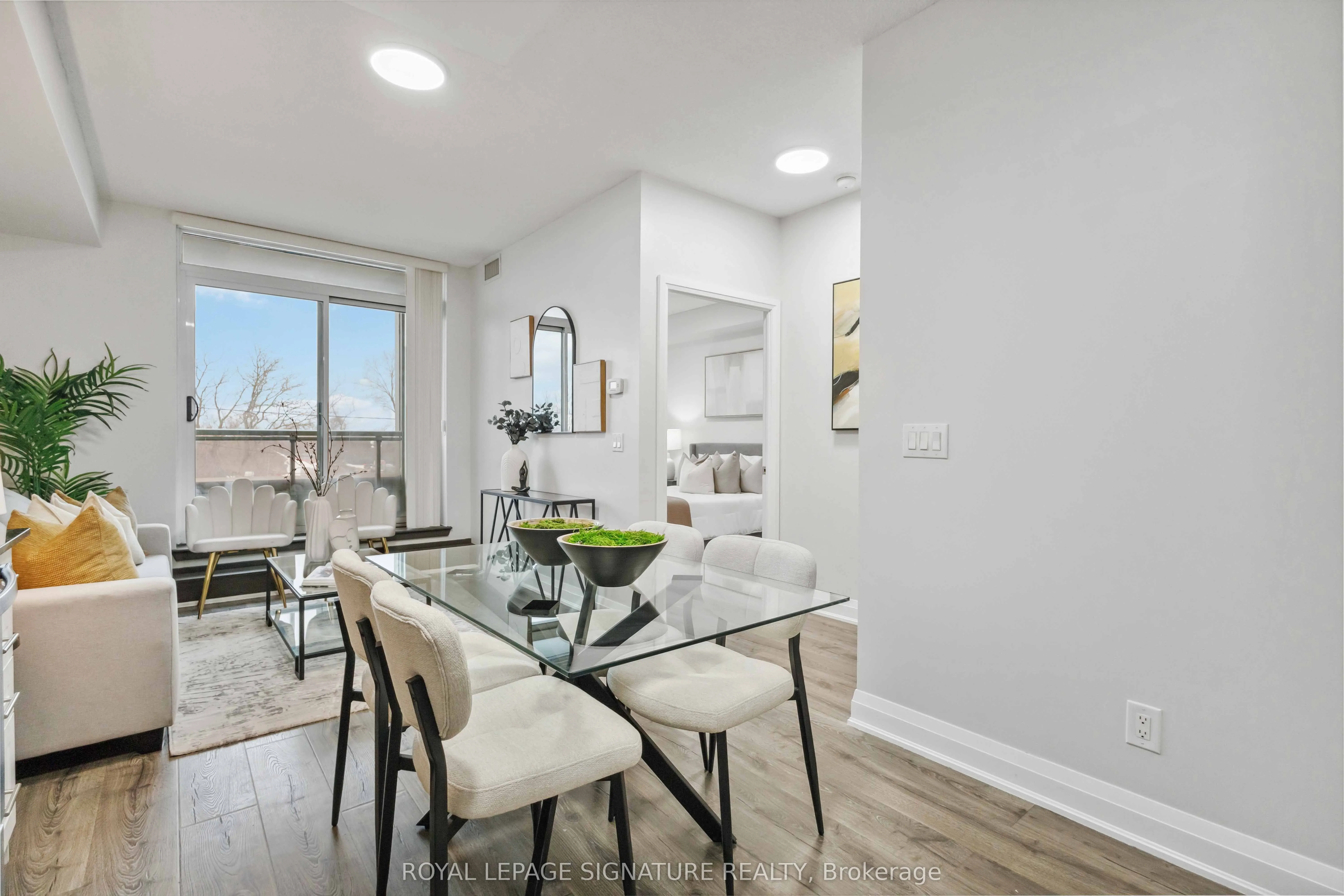 3520 Danforth Avenue, #212
