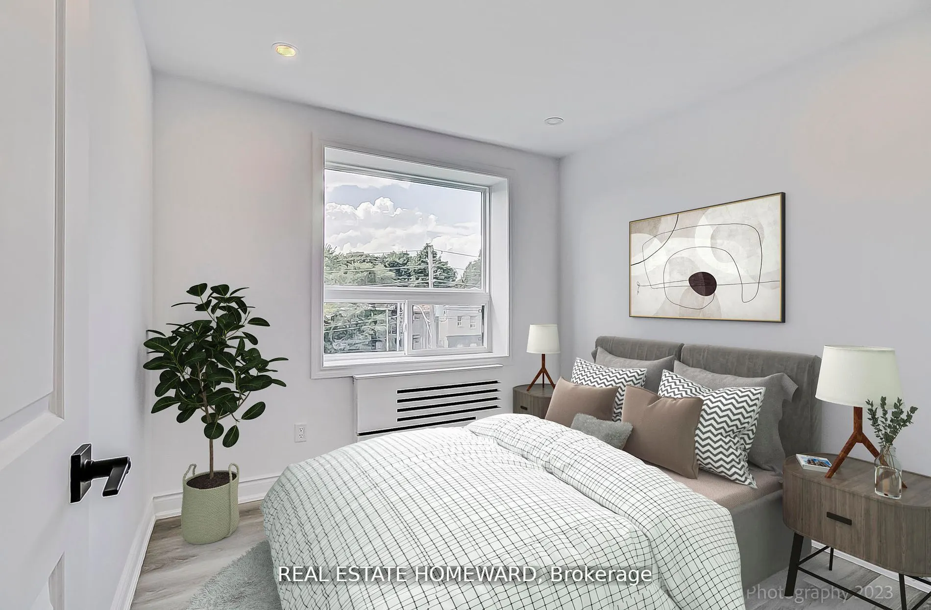 419 Woodbine Avenue, #1