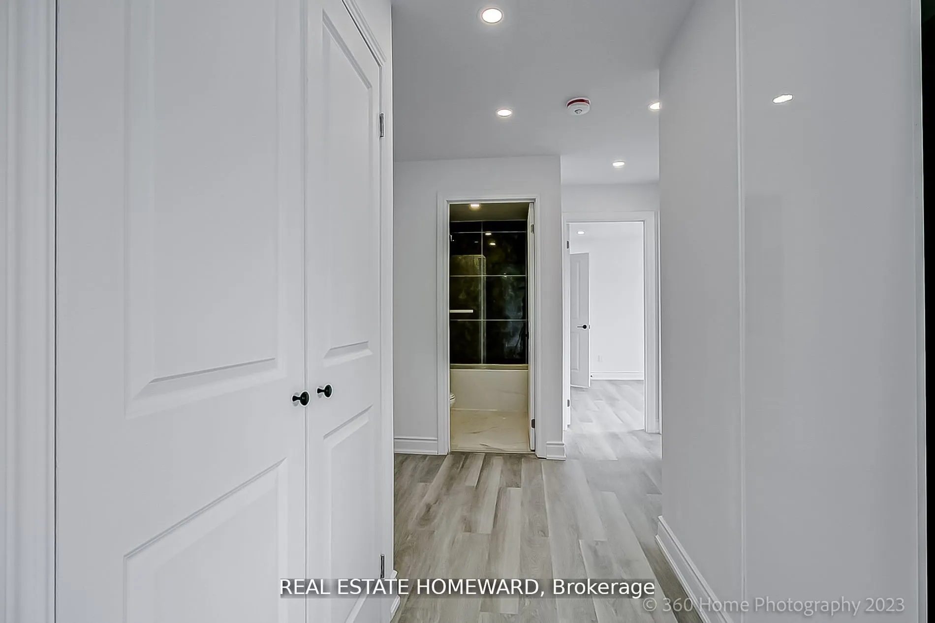 419 Woodbine Avenue, #1
