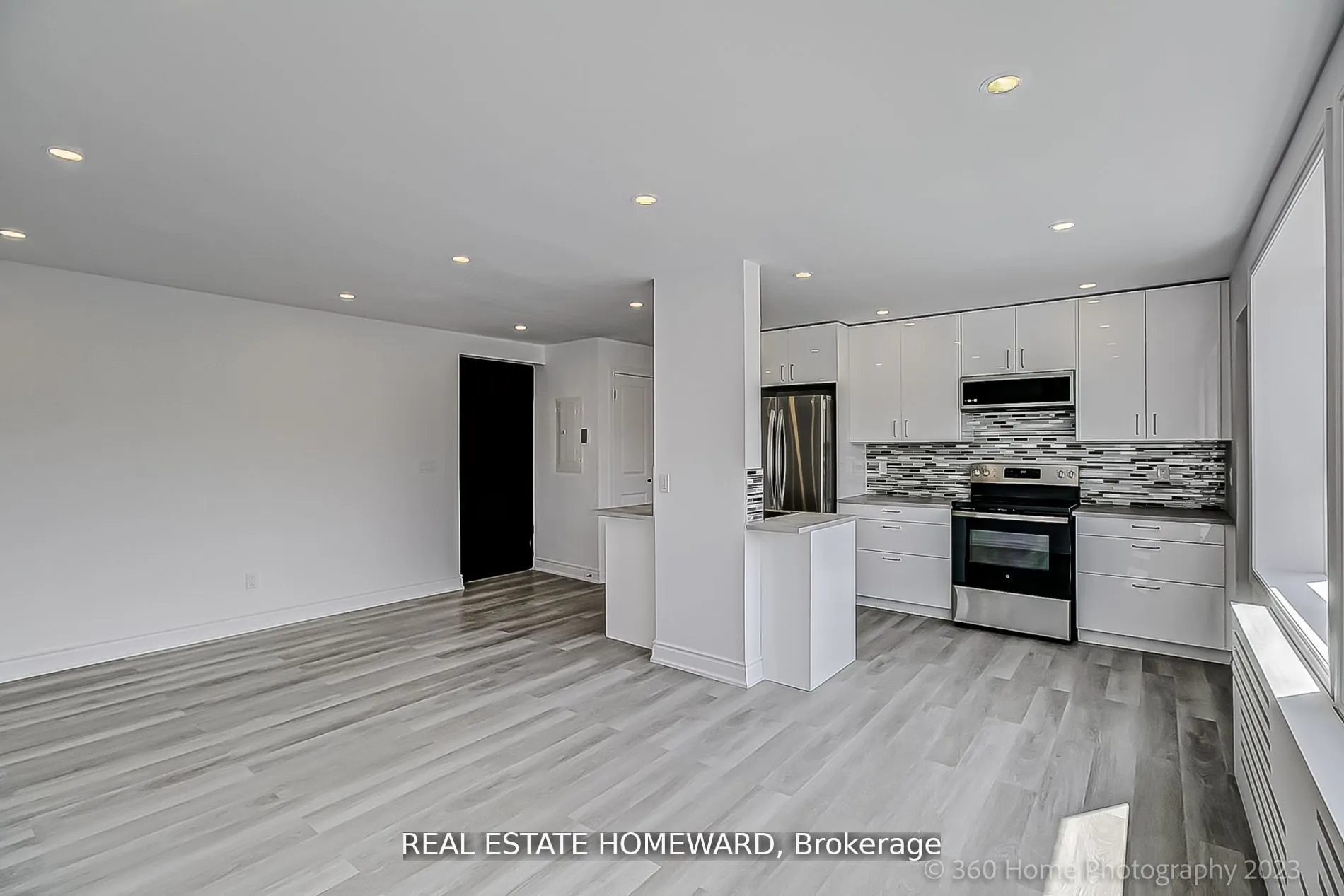 419 Woodbine Avenue, #1
