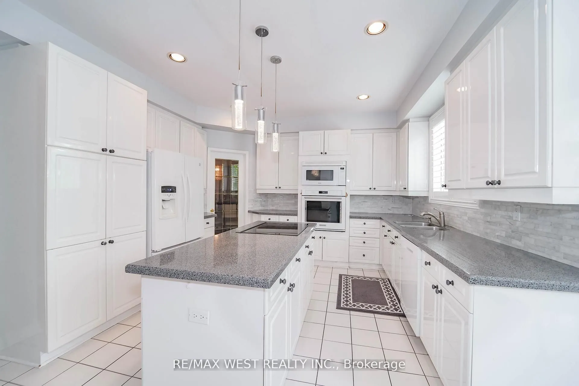 113 Sandcherry Court