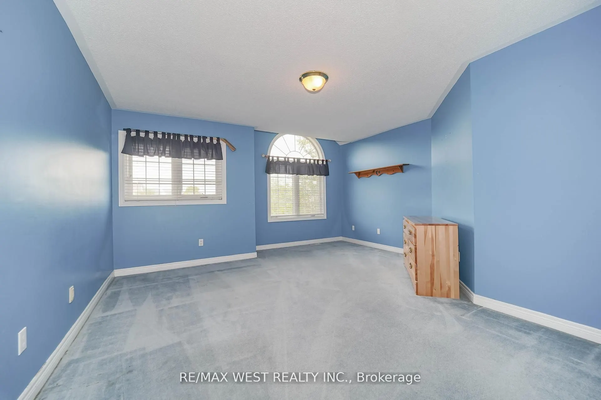 113 Sandcherry Court