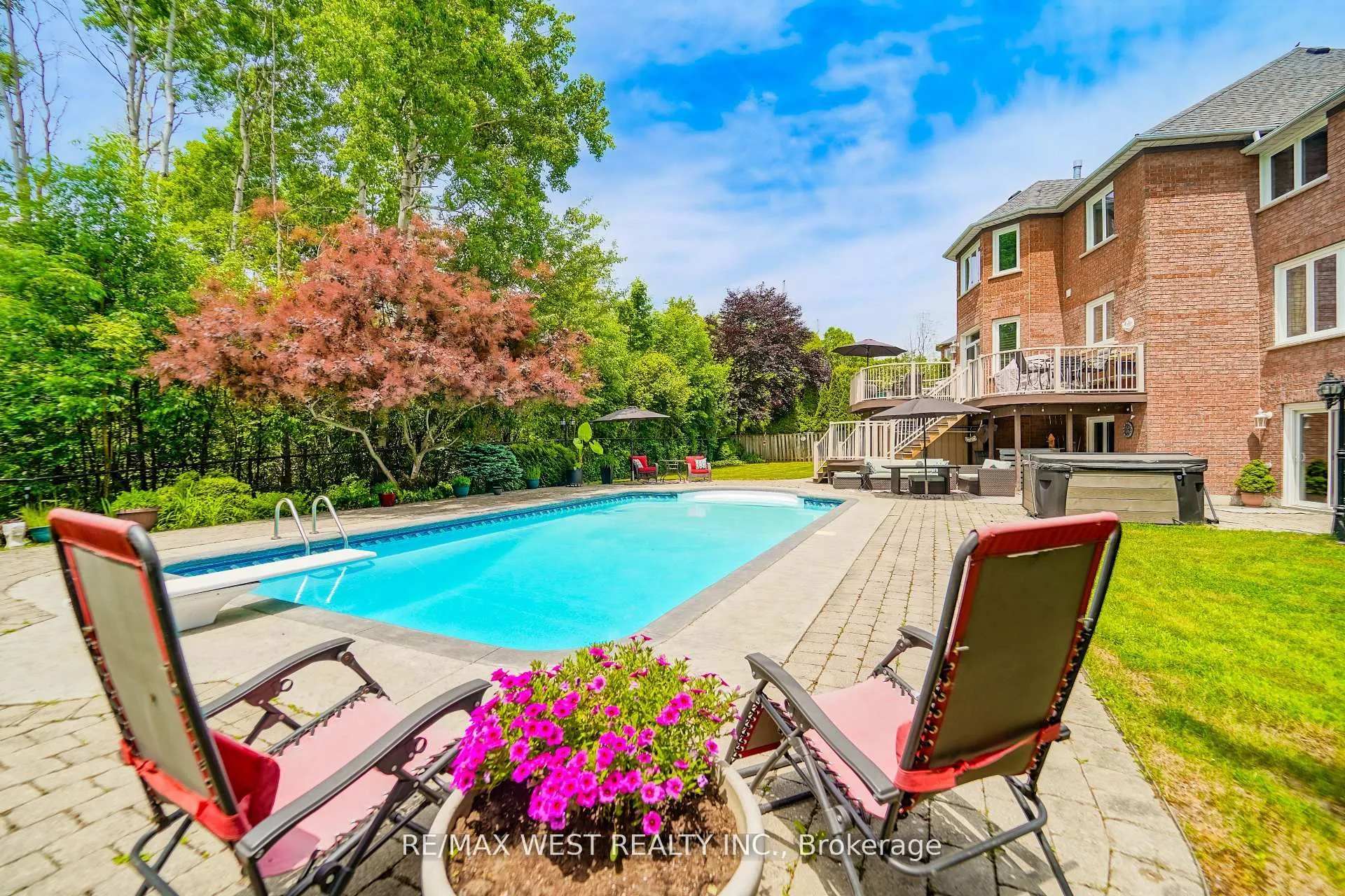 113 Sandcherry Court