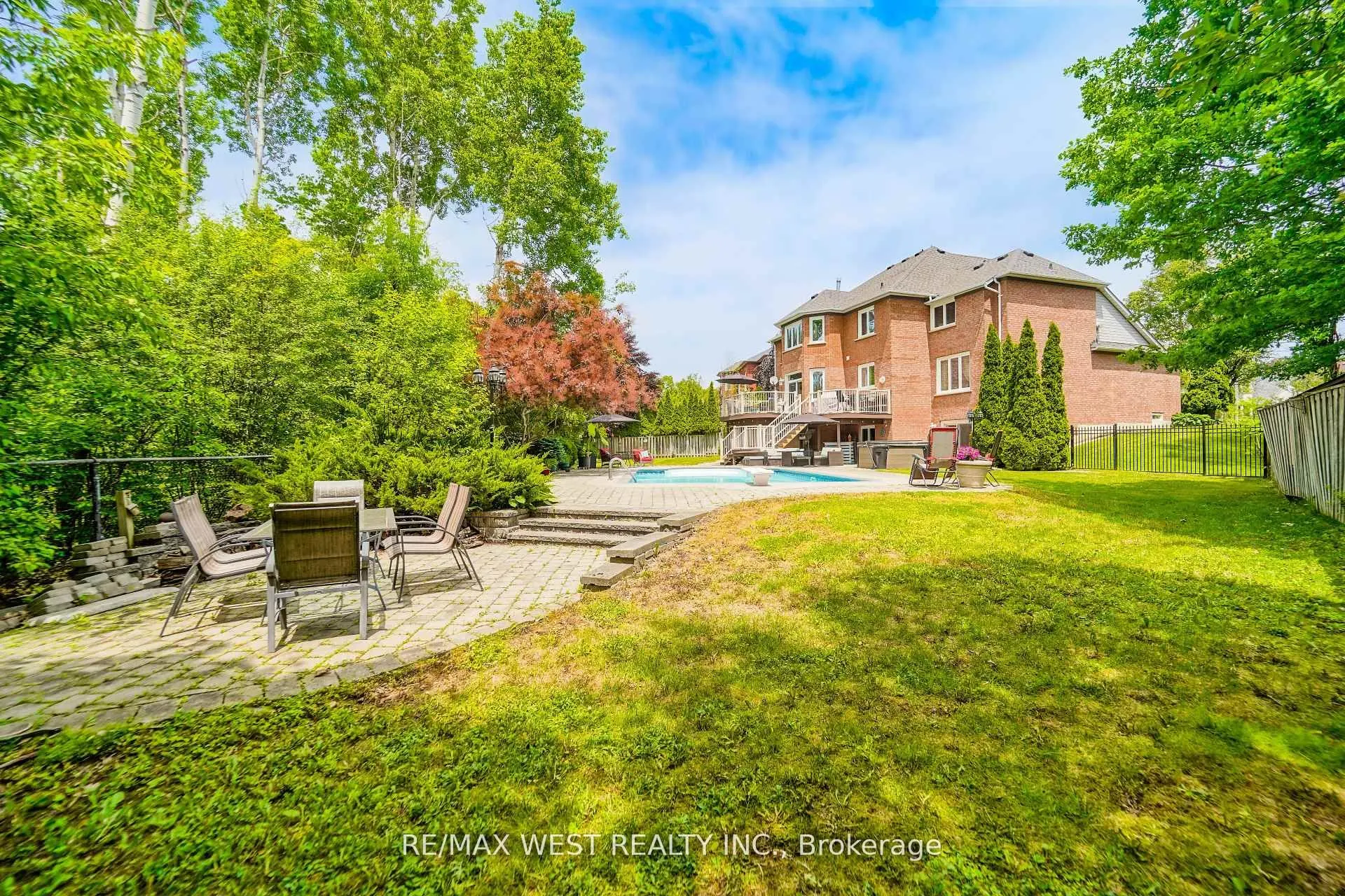 113 Sandcherry Court