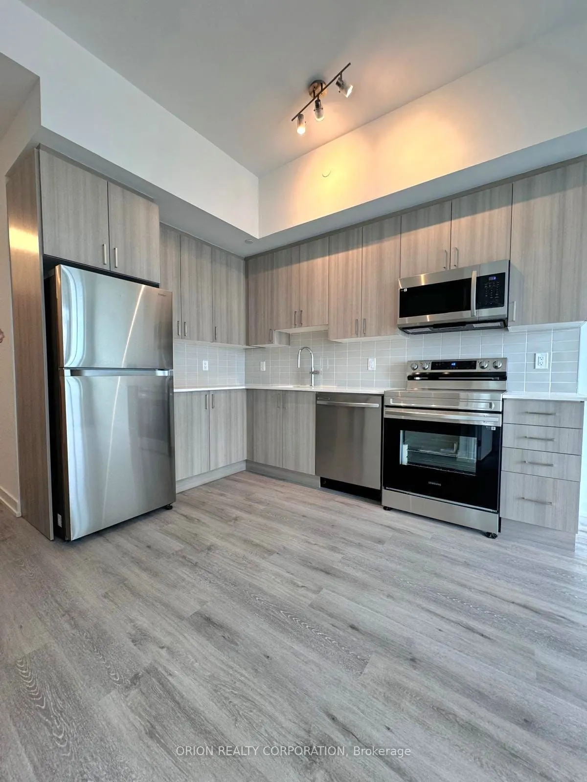 1455 Celebration Drive, #2607