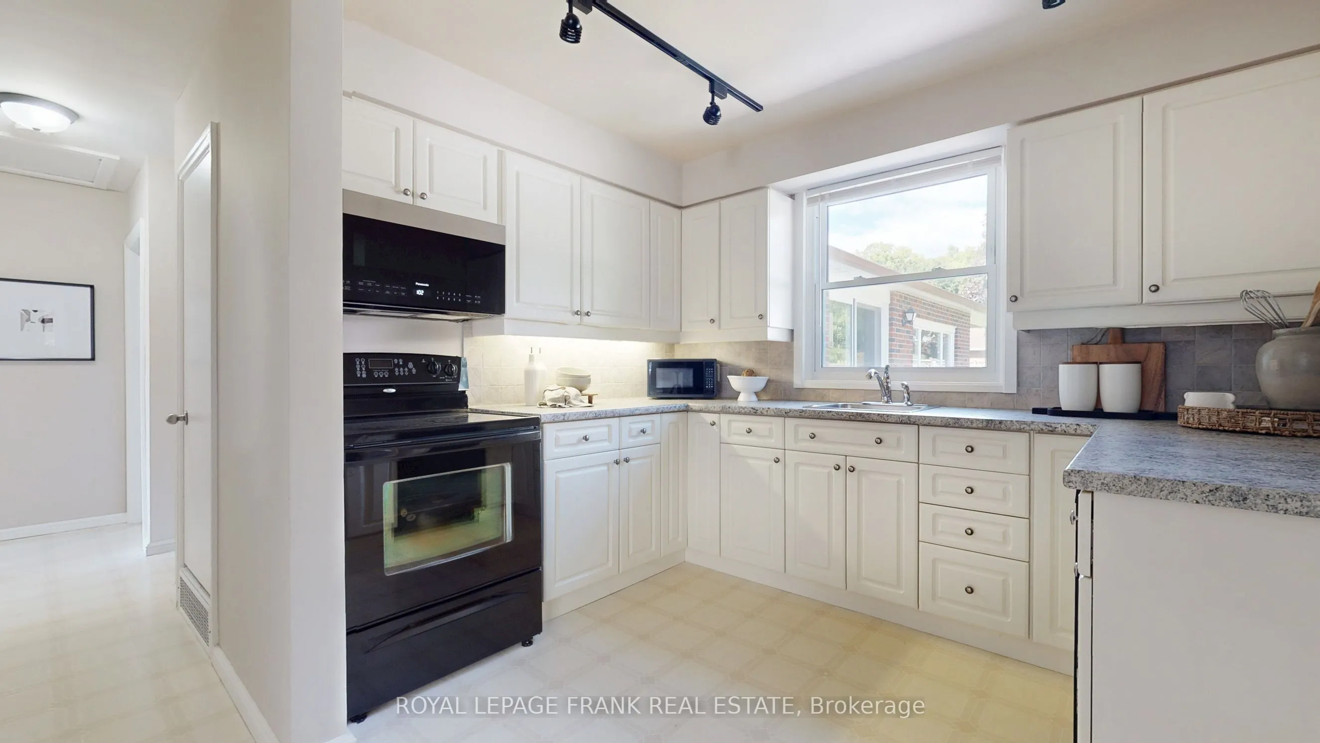 8 Edsall Avenue