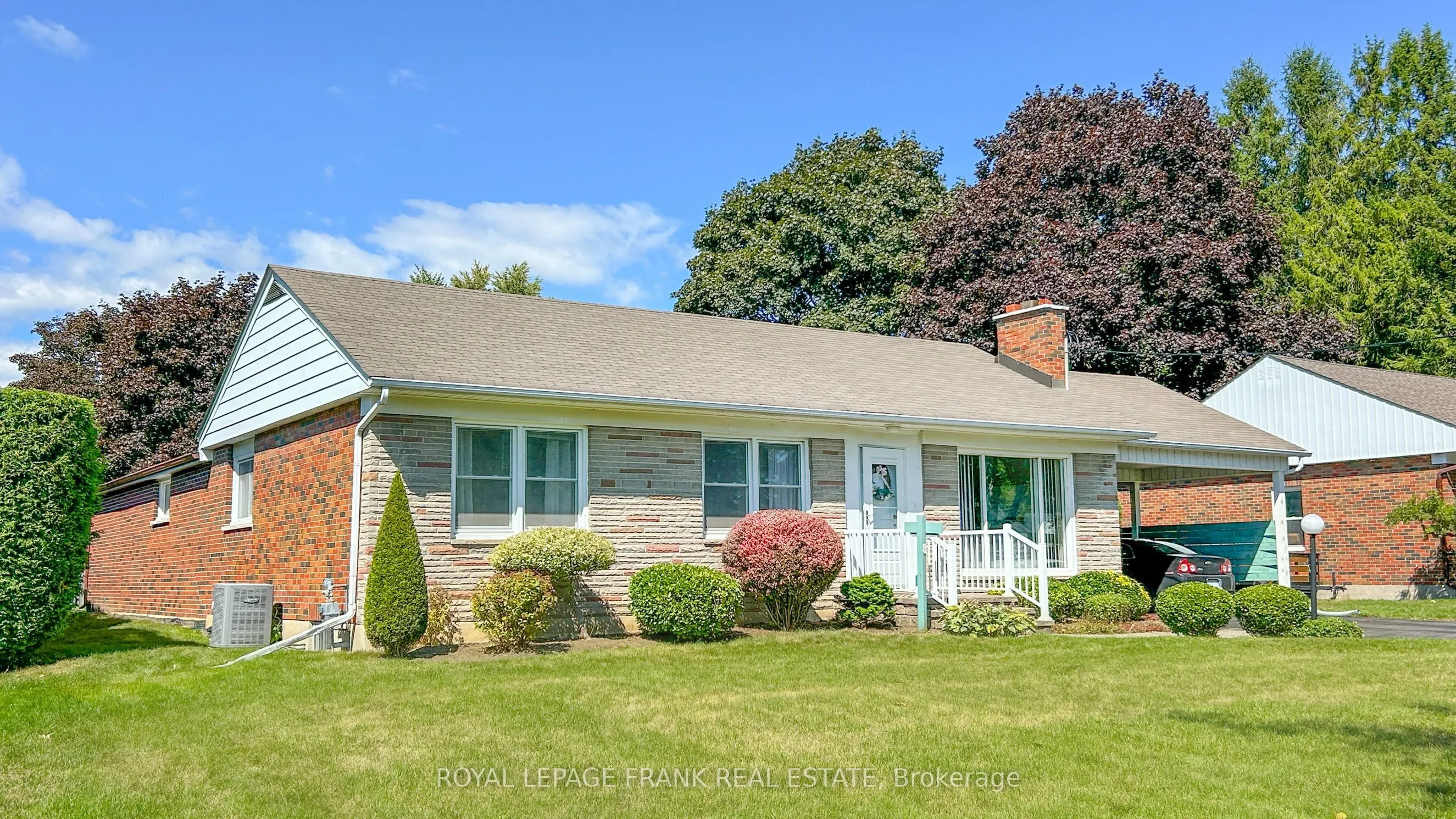 8 Edsall Avenue