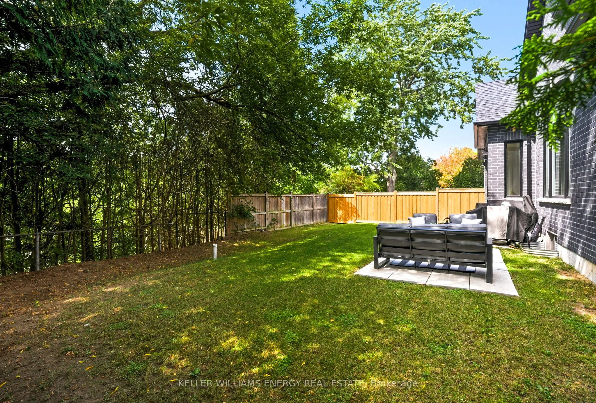 56 Meadow Crescent