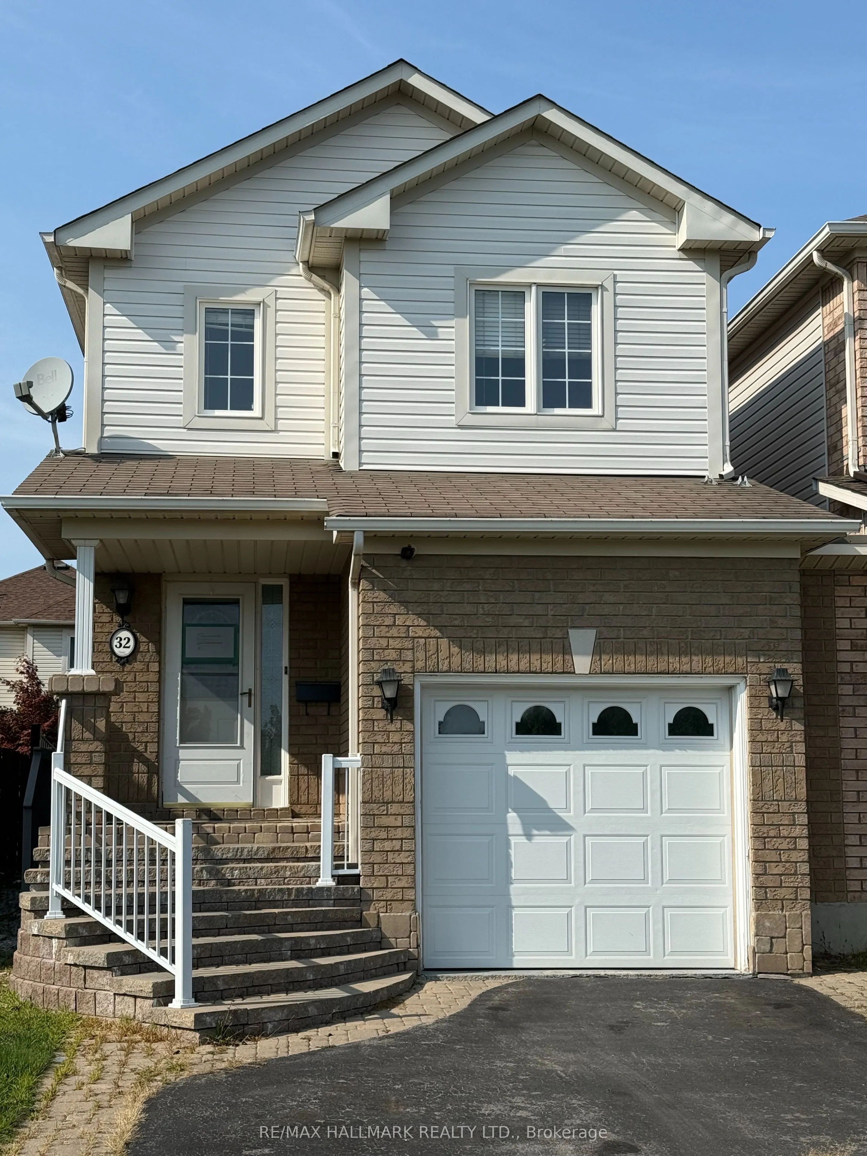 32 Samandria Avenue
