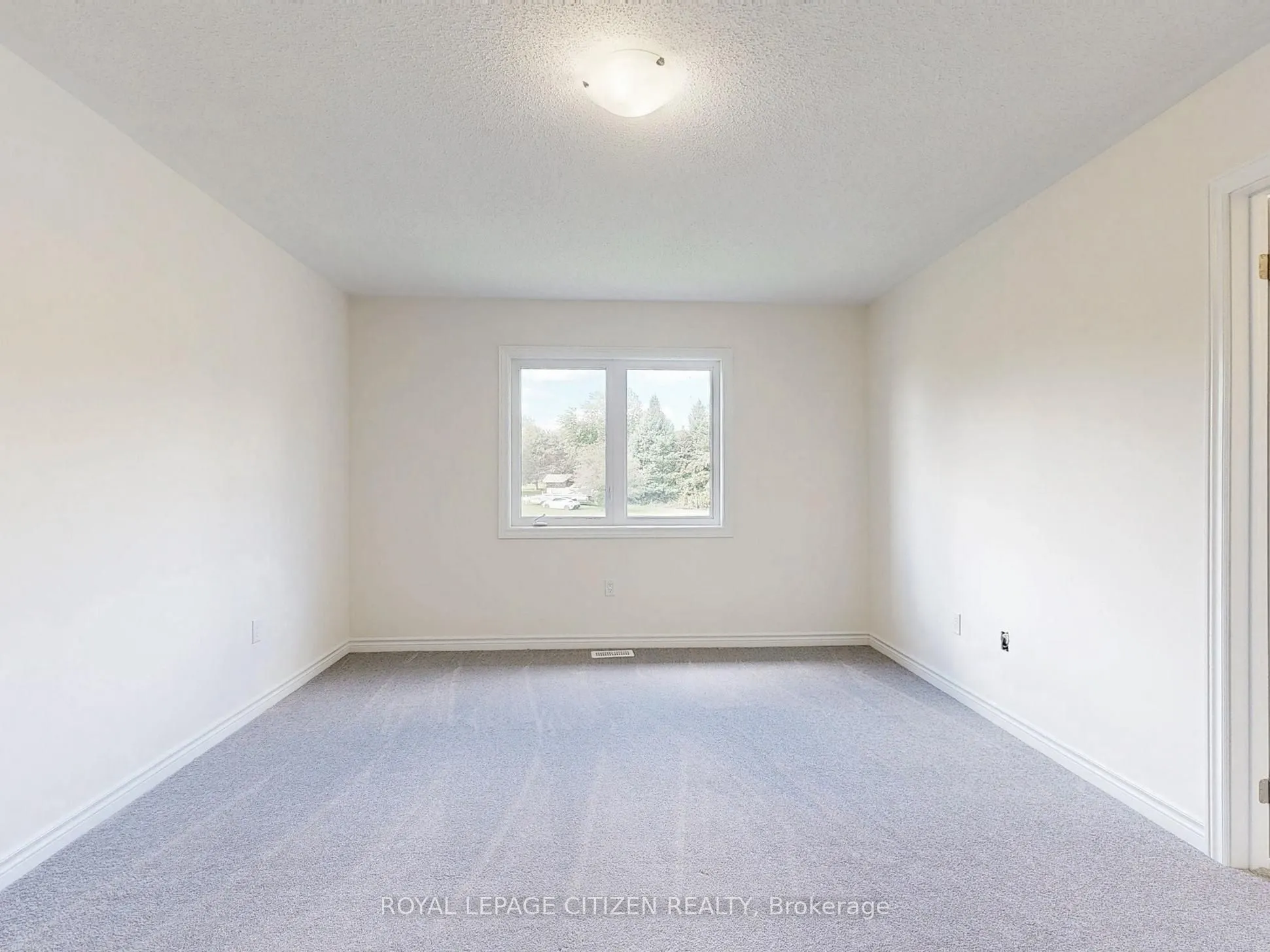 142 North Garden Boulevard