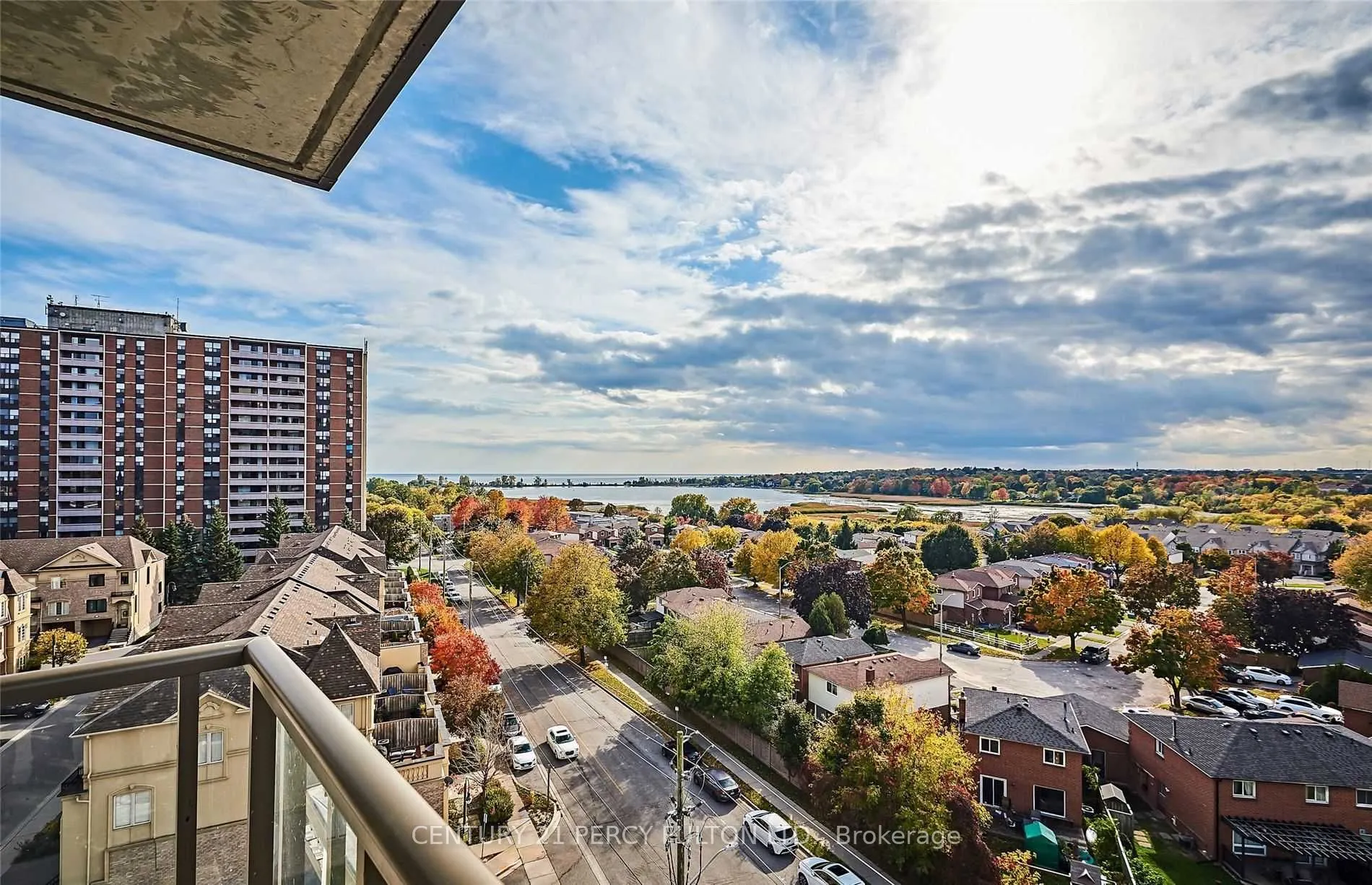 1215 Bayly Street, #709