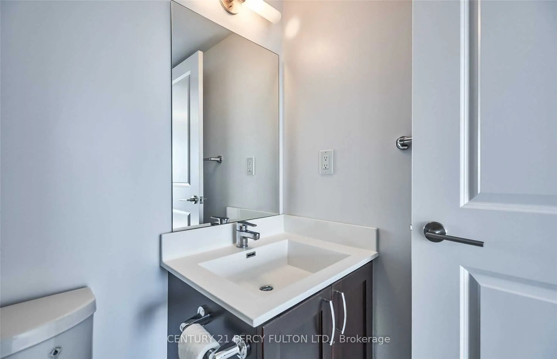 1215 Bayly Street, #709