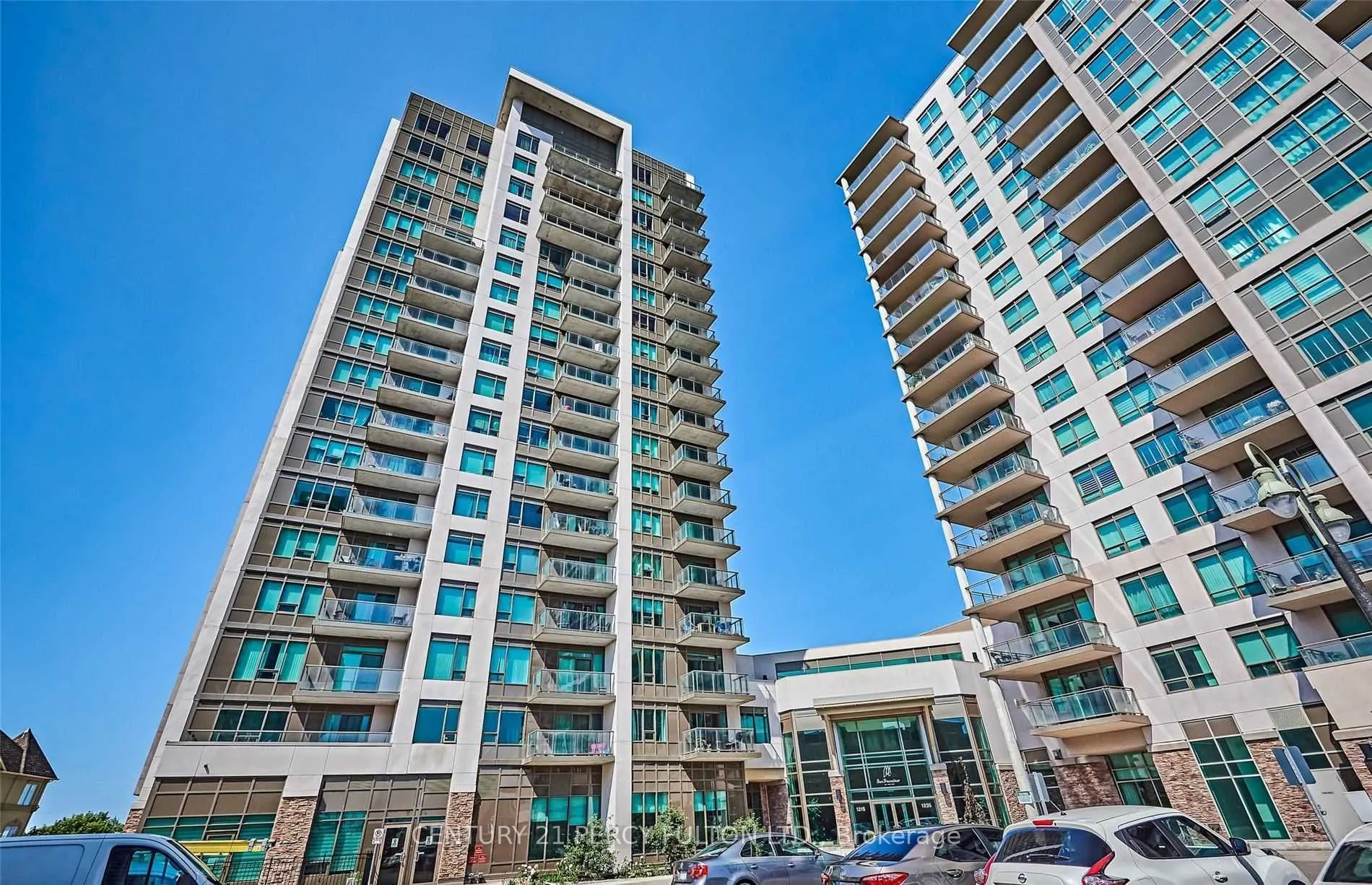 1215 Bayly Street, #709