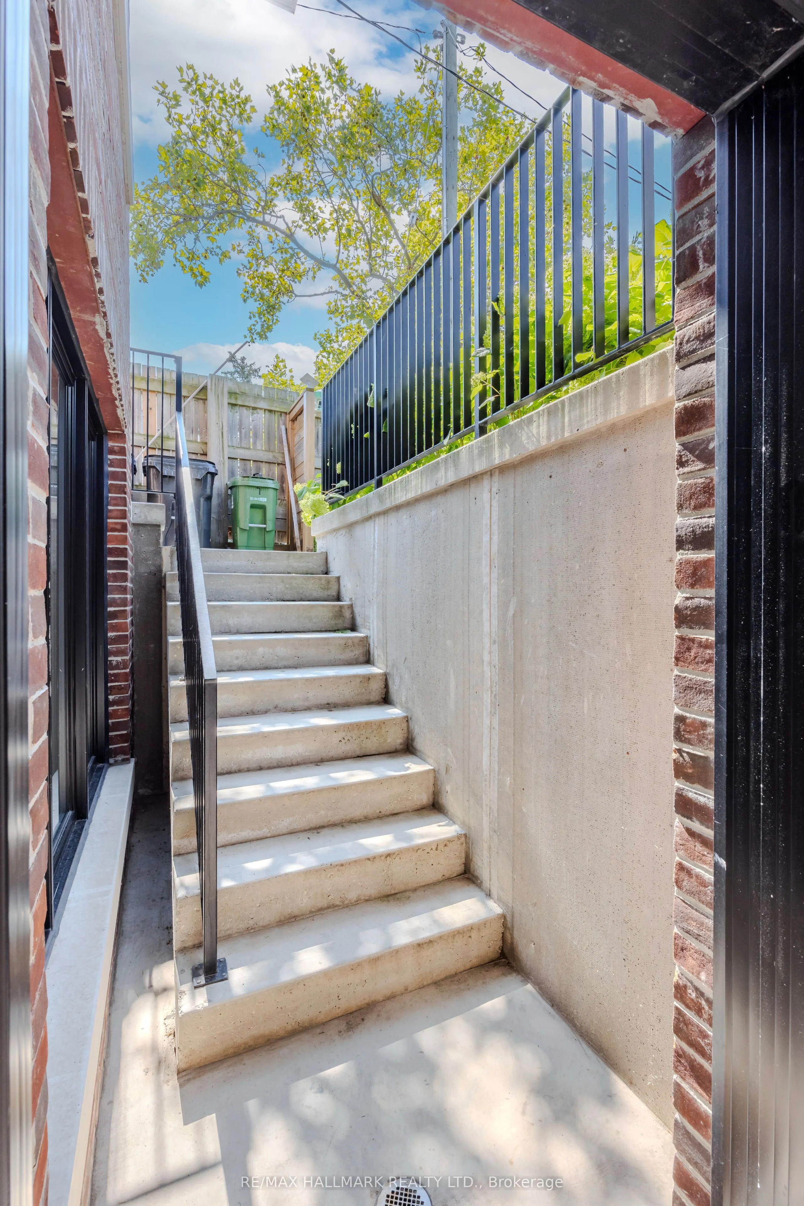 81 Gough Avenue, #Lower