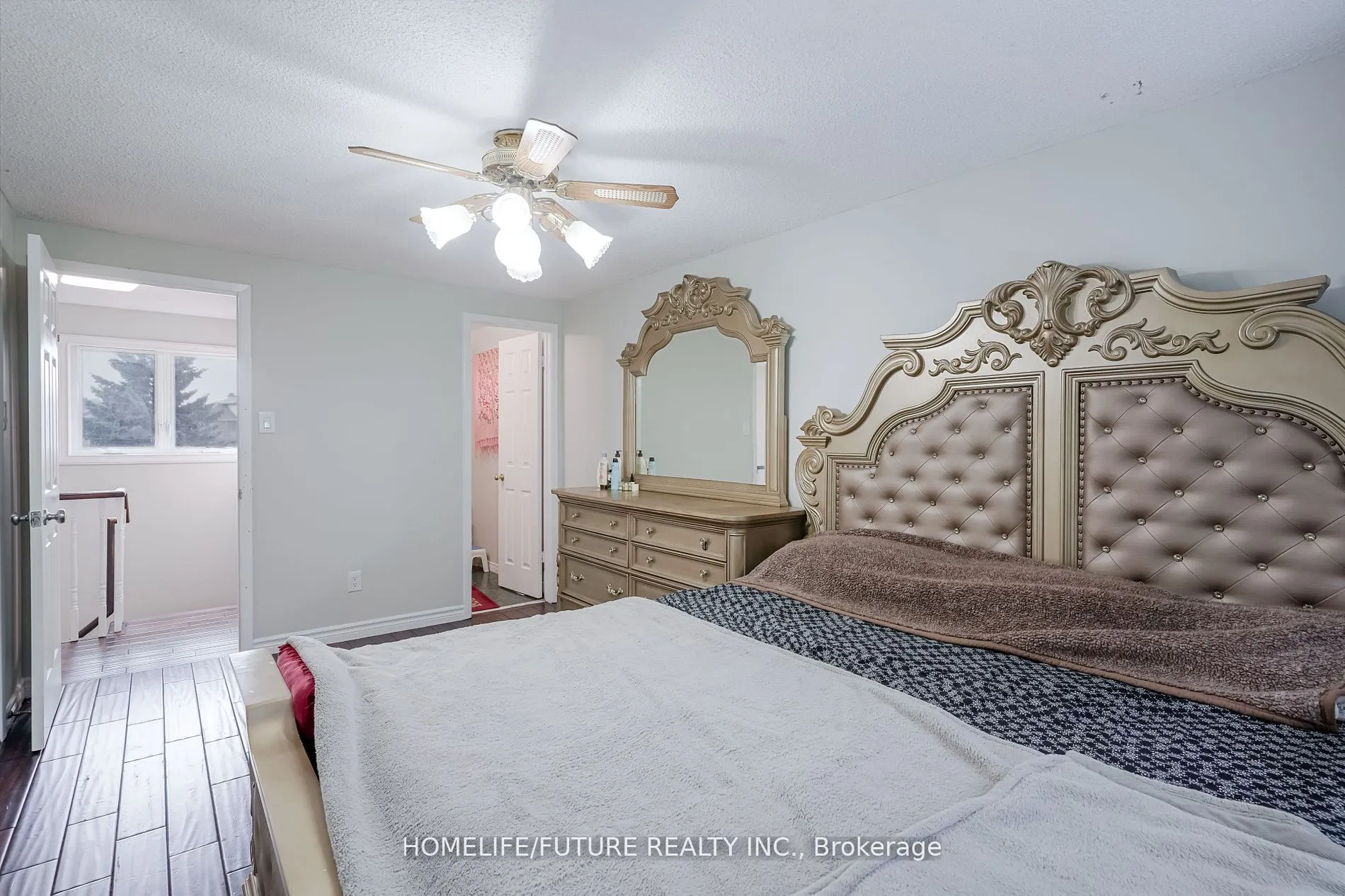 47 Carisbrooke Square, #Main & 2nd Flr