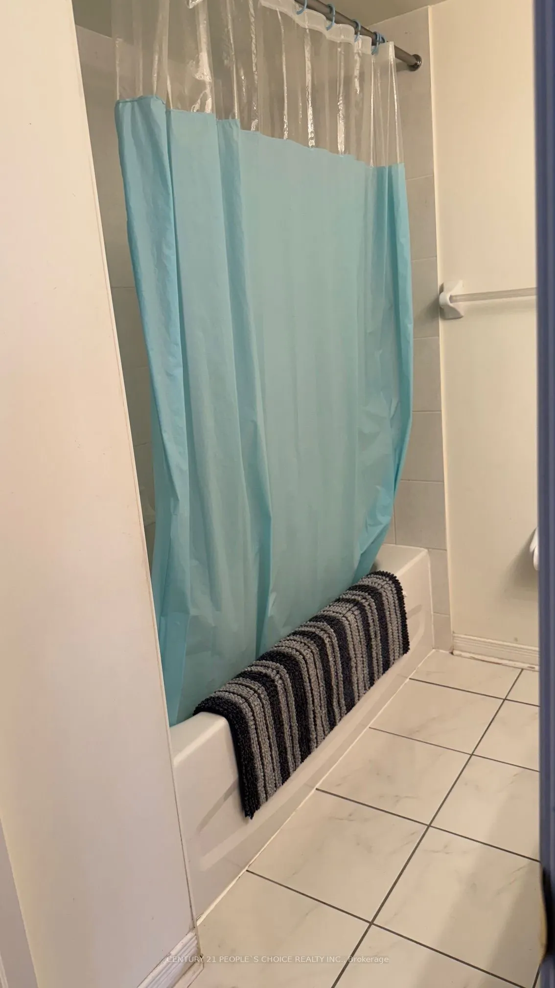 152 Kingston Road W, #10