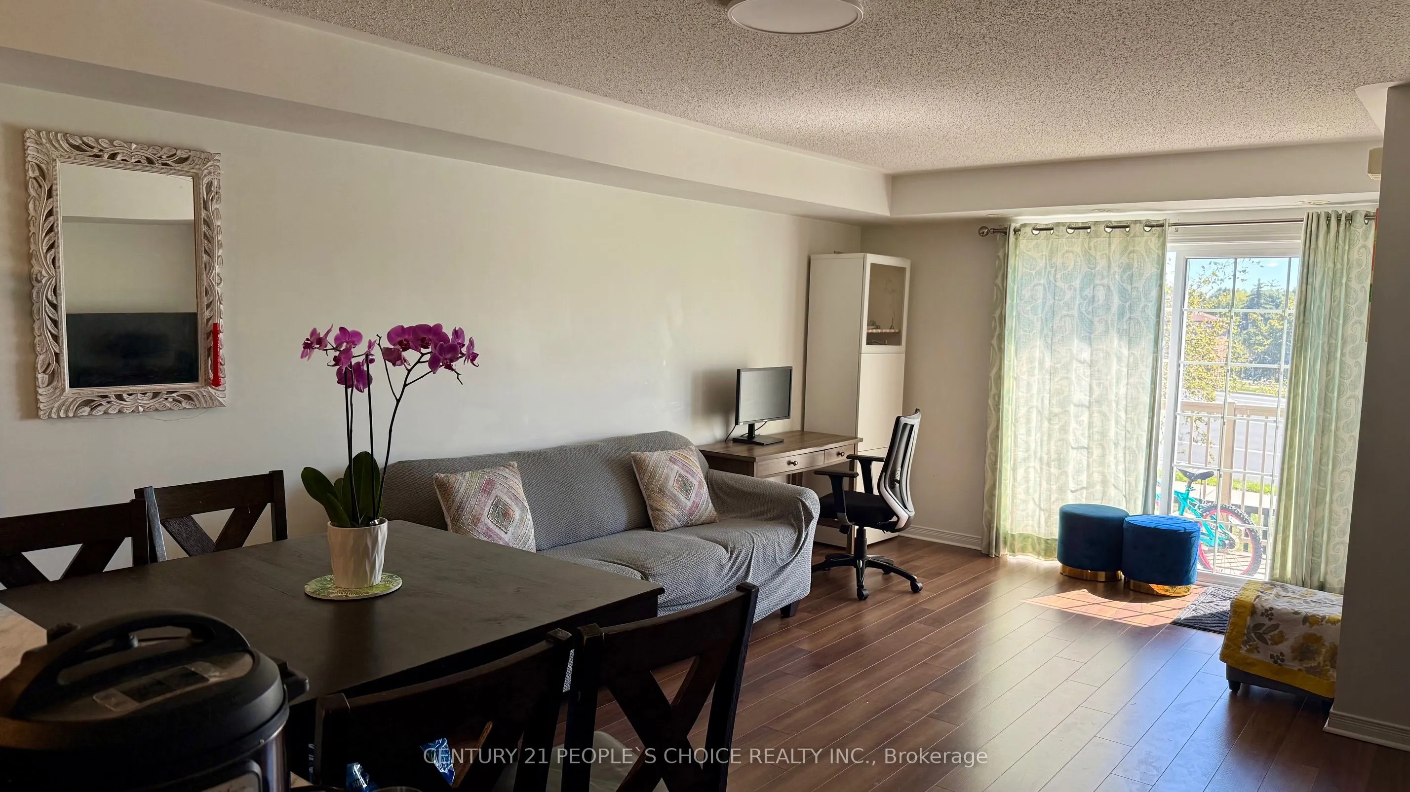 152 Kingston Road W, #10